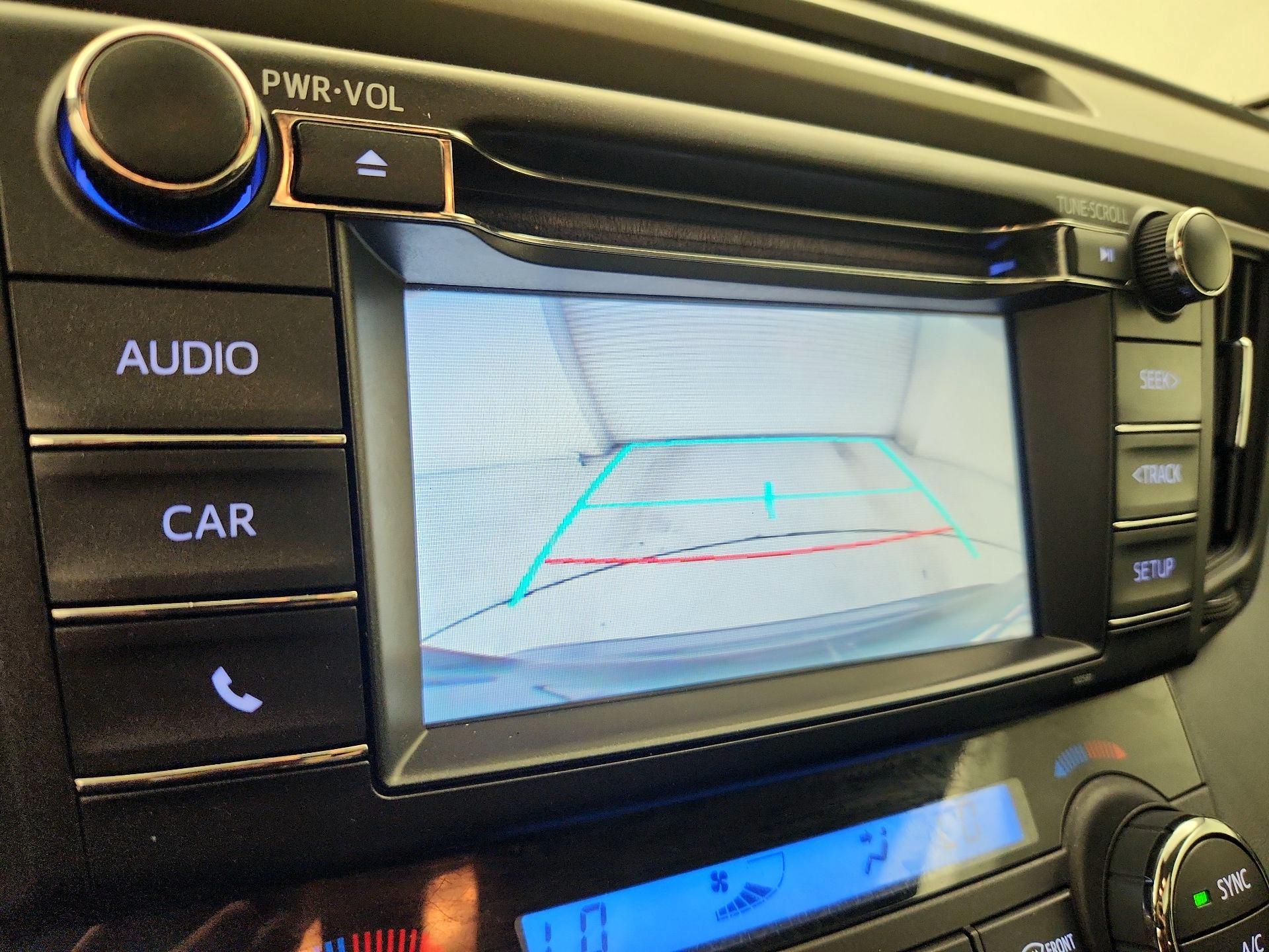 Thumbnail: 2018 Toyota RAV4 - 14