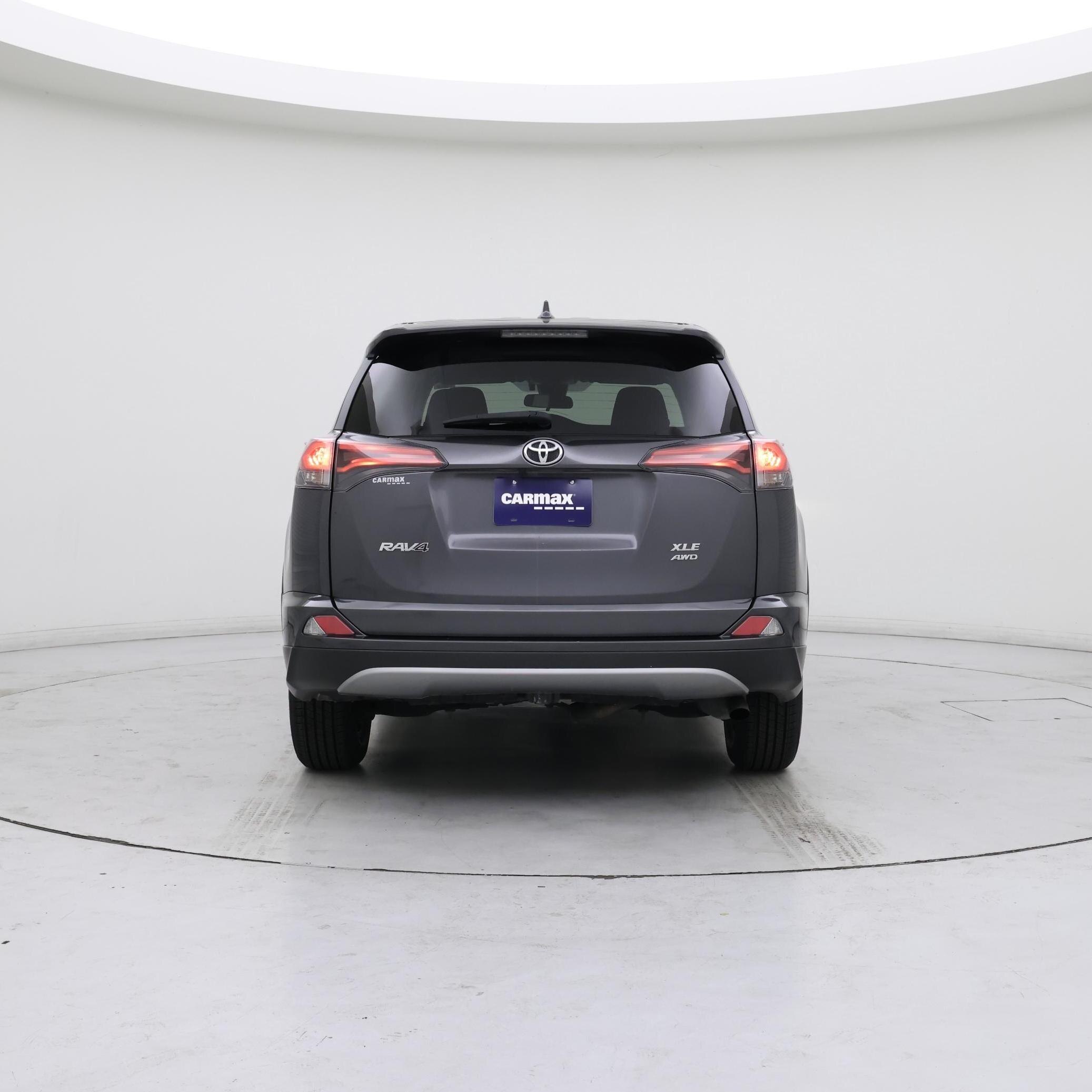 Thumbnail: 2018 Toyota RAV4 - 6