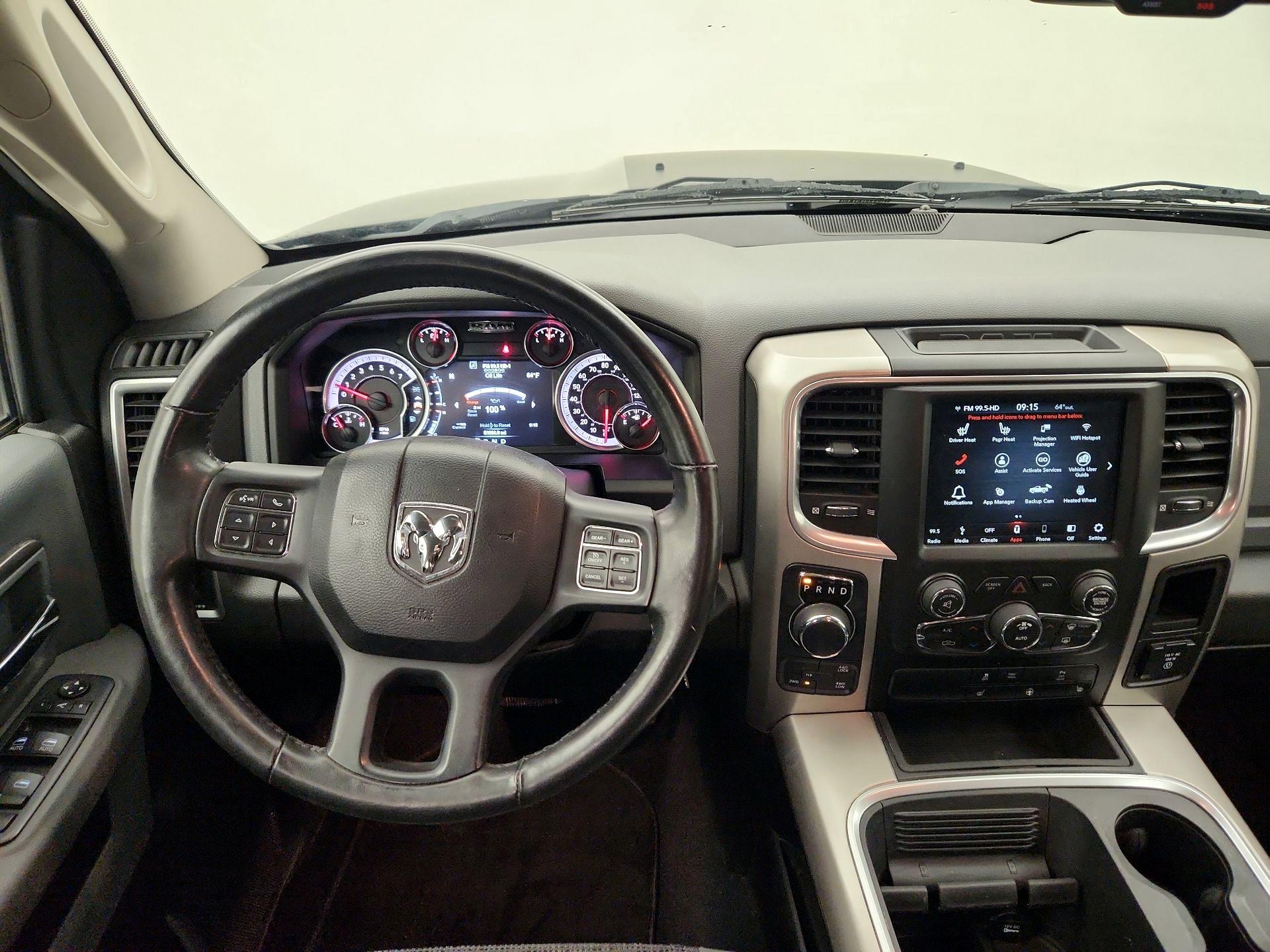 Thumbnail: 2019 RAM 1500 Classic - 10