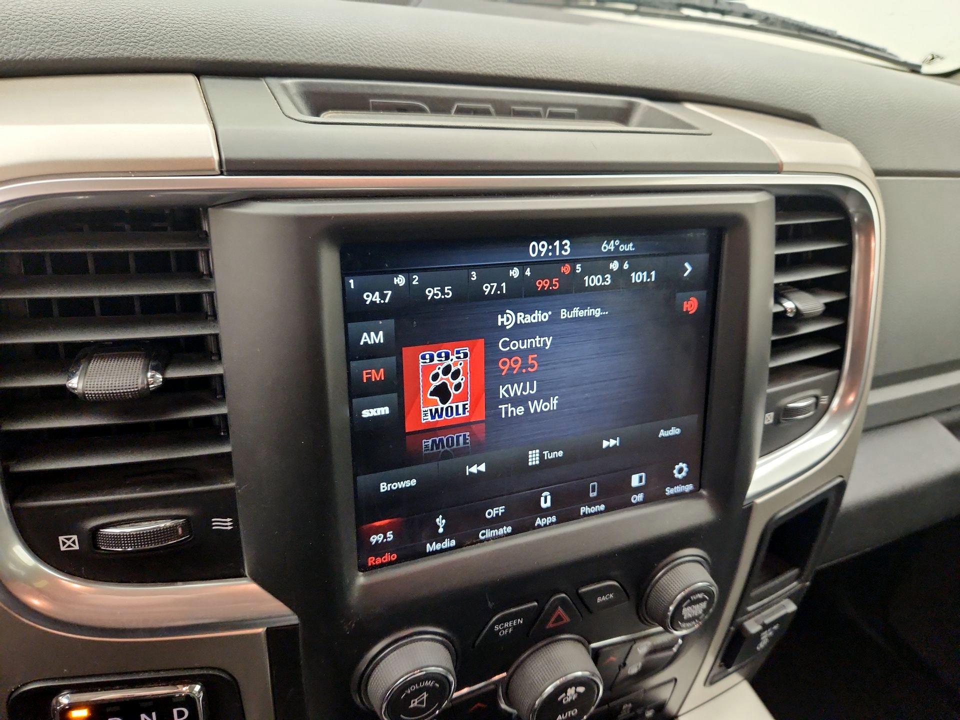 Thumbnail: 2019 RAM 1500 Classic - 15