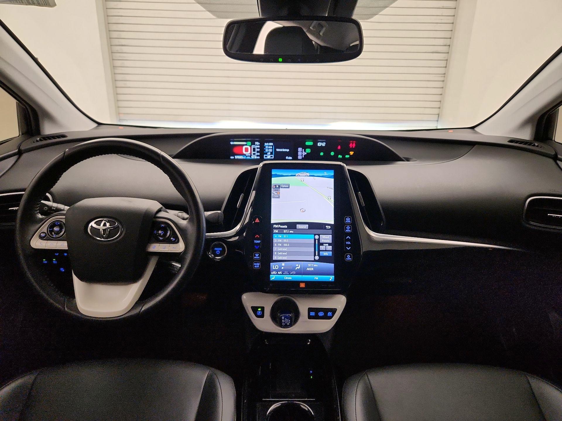 Thumbnail: 2017 Toyota Prius Prime - 9