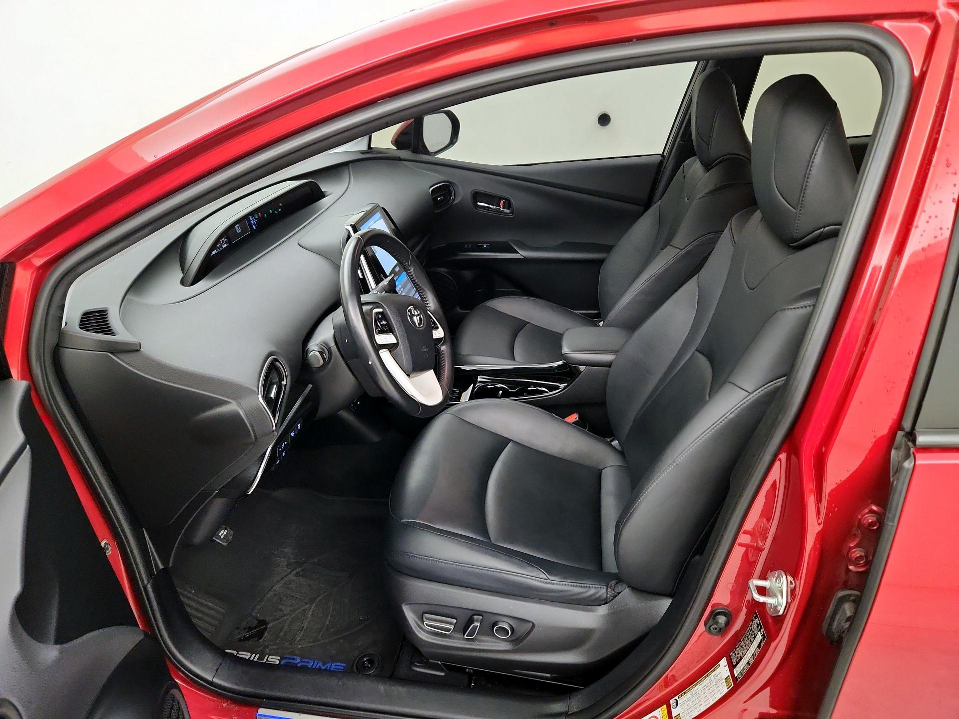 Thumbnail: 2017 Toyota Prius Prime - 11