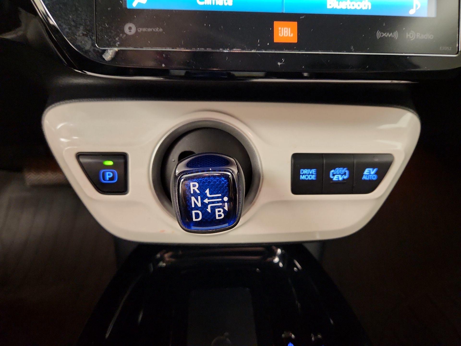 Thumbnail: 2017 Toyota Prius Prime - 18