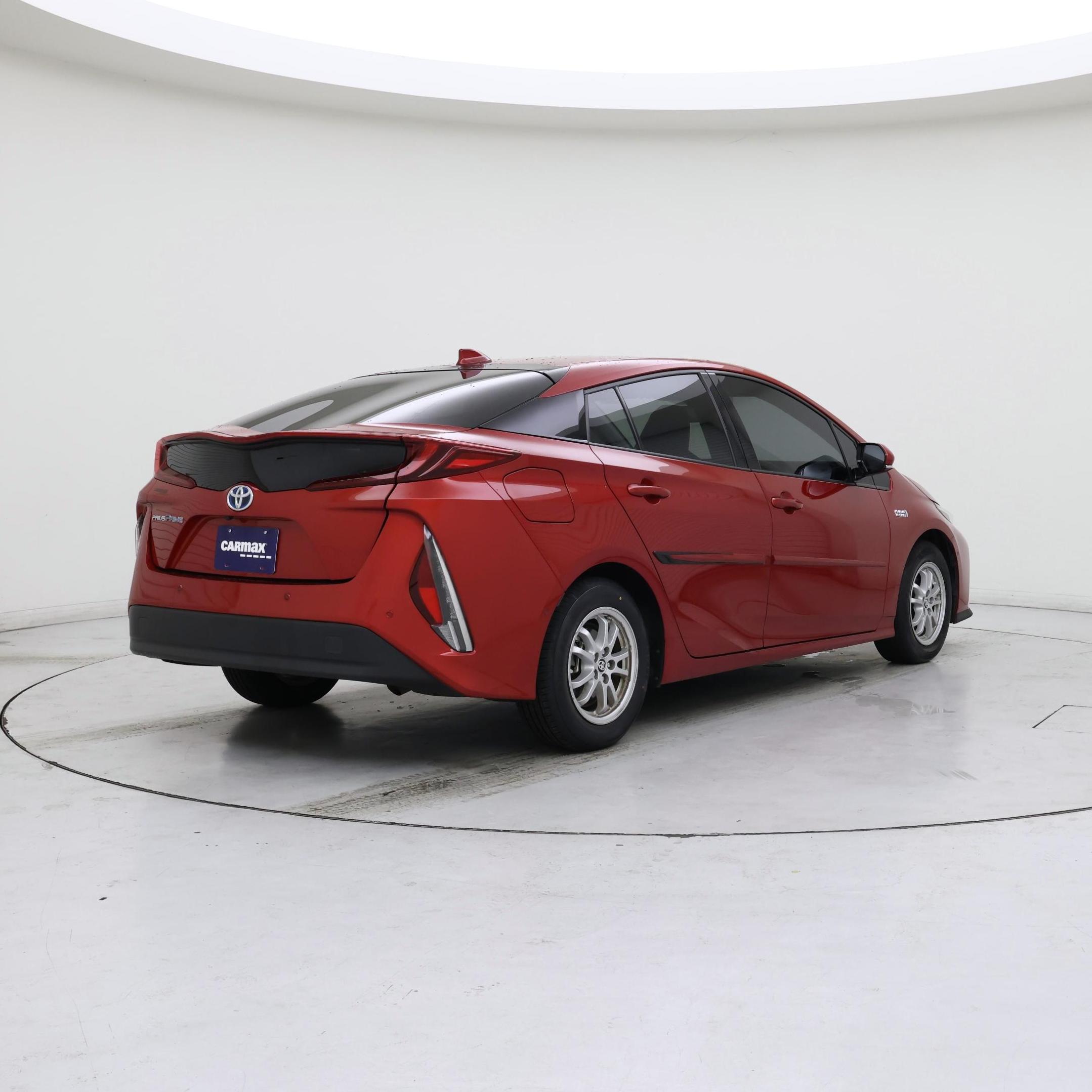 Thumbnail: 2017 Toyota Prius Prime - 8