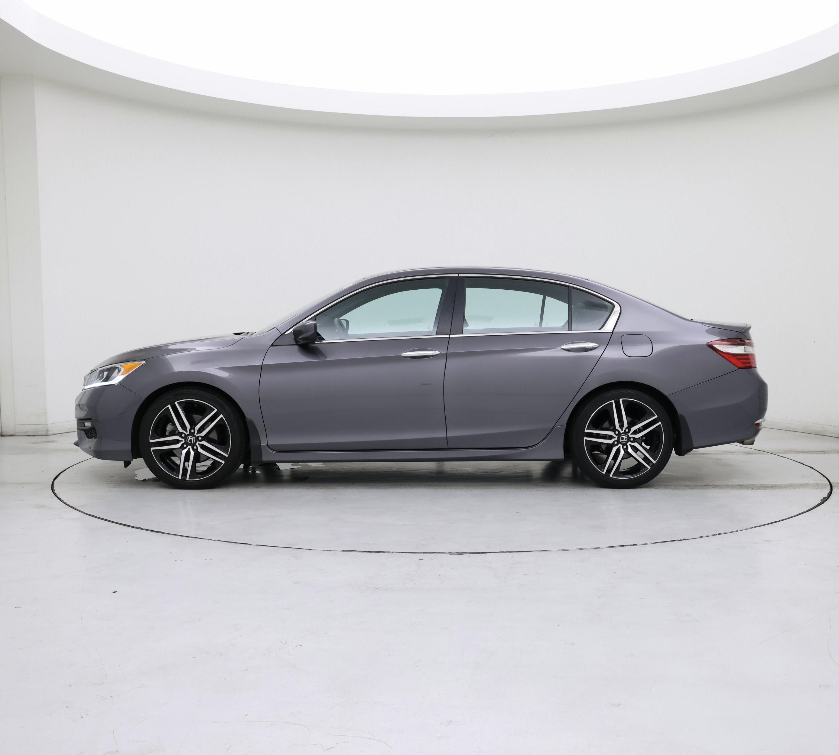 Thumbnail: 2017 Honda Accord - 3