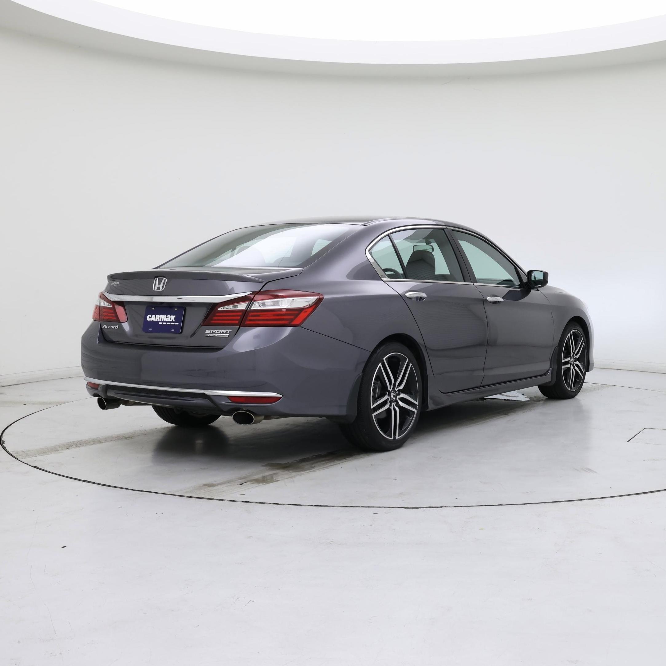 Thumbnail: 2017 Honda Accord - 8