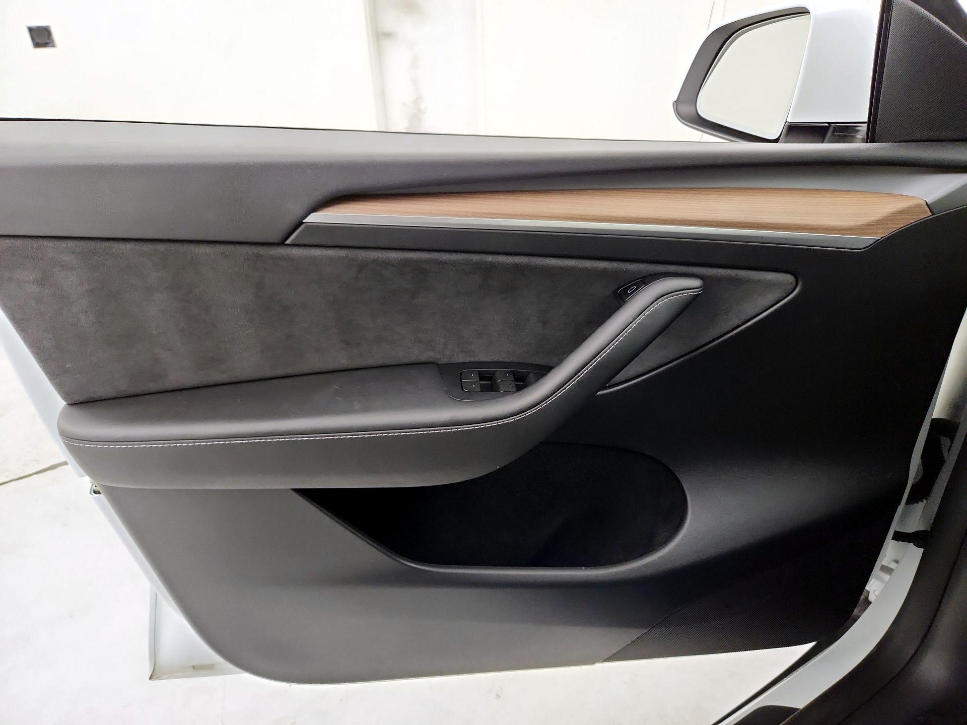 Thumbnail: 2024 Tesla Model Y - 12