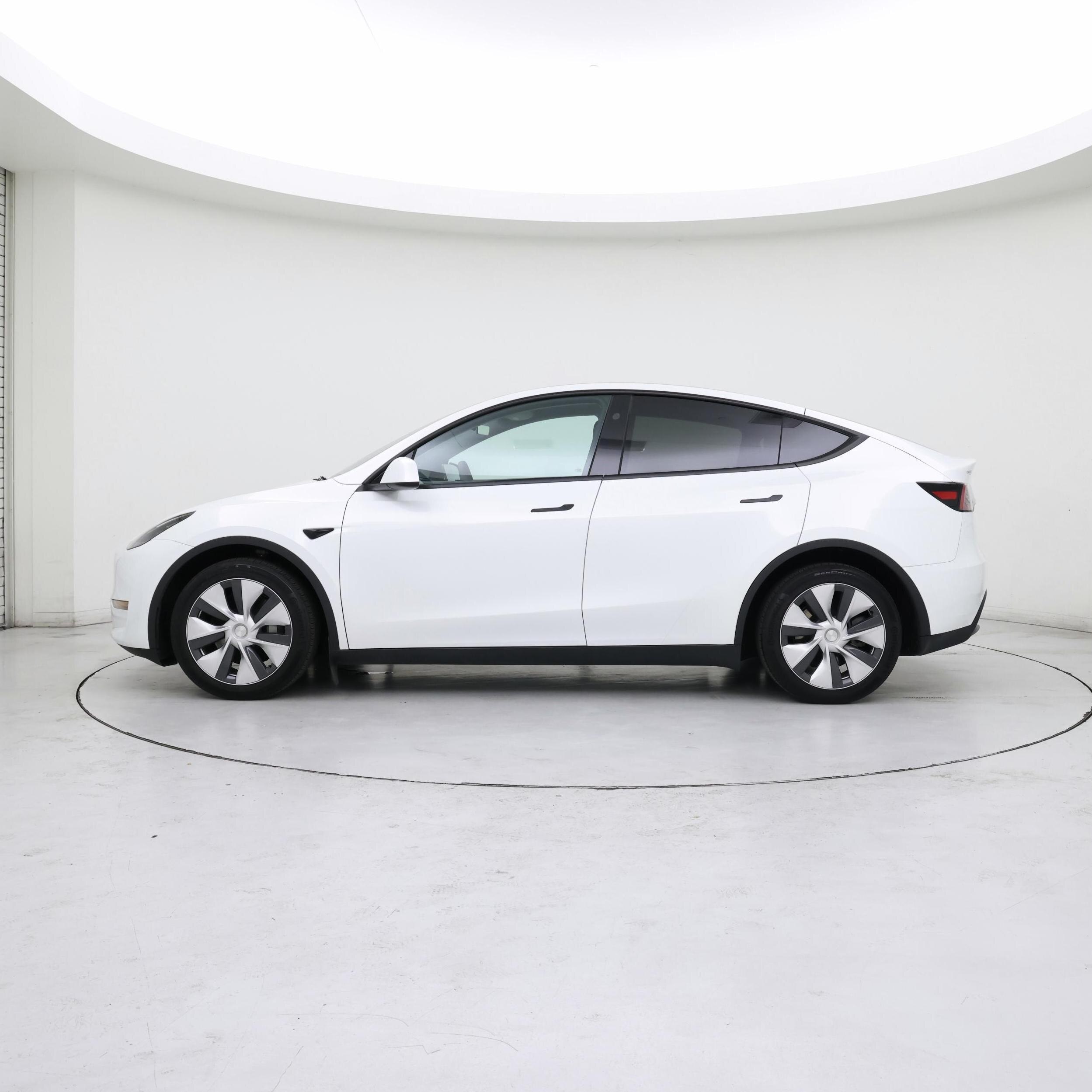 Thumbnail: 2024 Tesla Model Y - 3