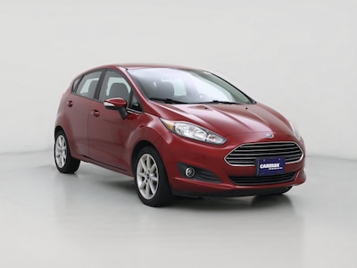 Red 2015 Ford Fiesta SE