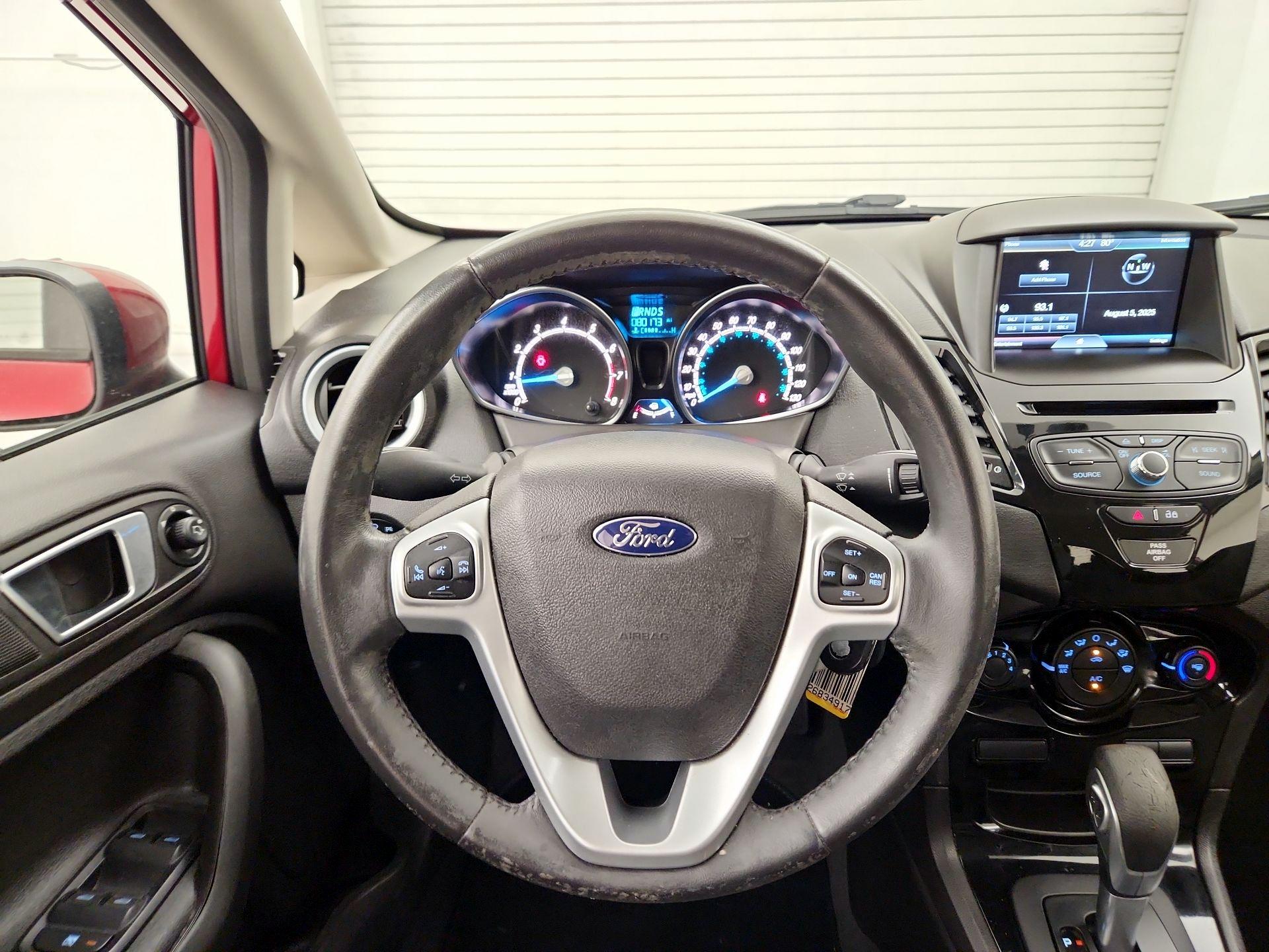 Thumbnail: 2015 Ford Fiesta - 10