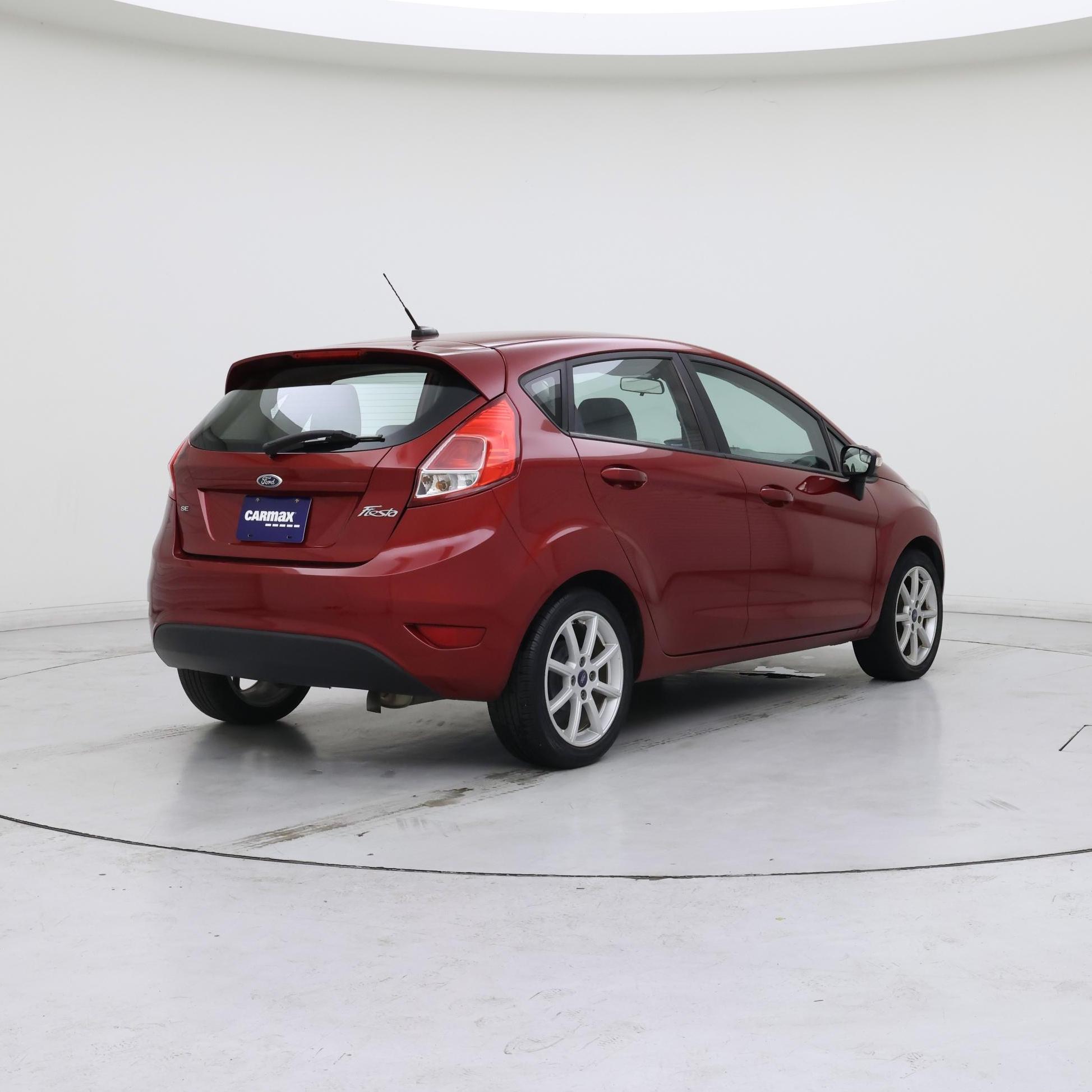Thumbnail: 2015 Ford Fiesta - 8