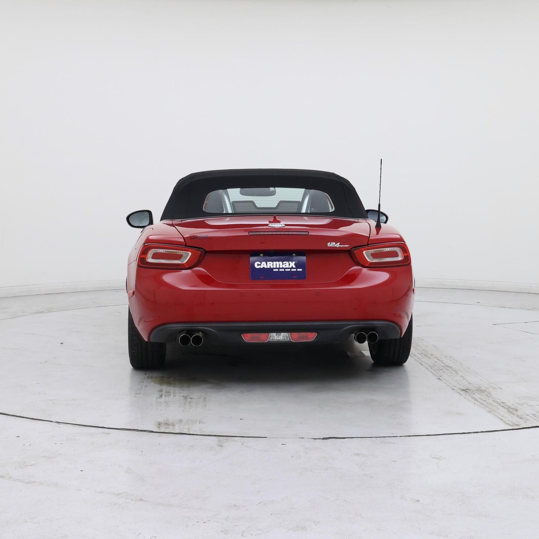Thumbnail: 2017 Fiat 124 Spider - 6
