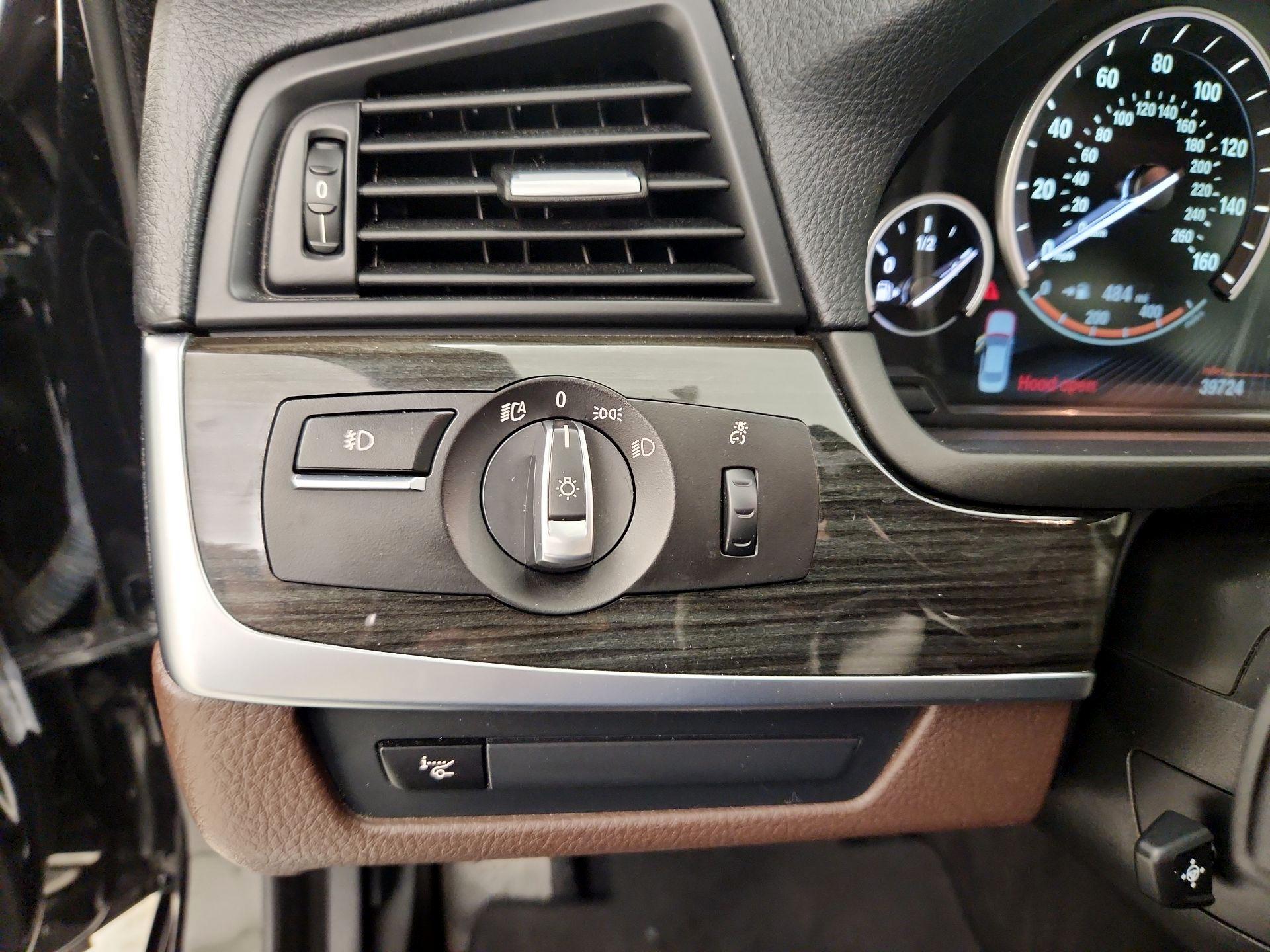 Thumbnail: 2016 BMW 5 Series - 13