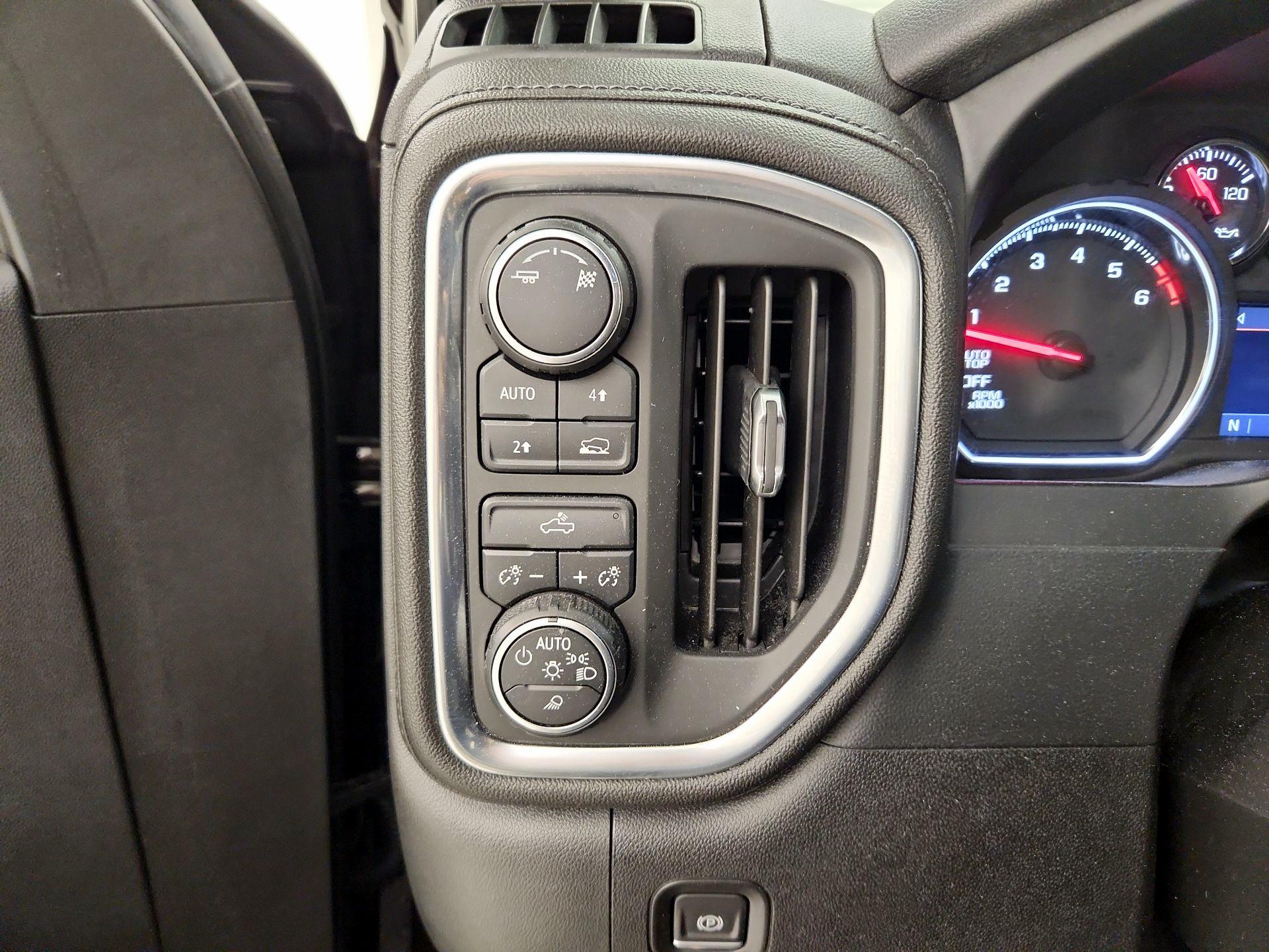 Thumbnail: 2019 Chevrolet Silverado 1500 - 13