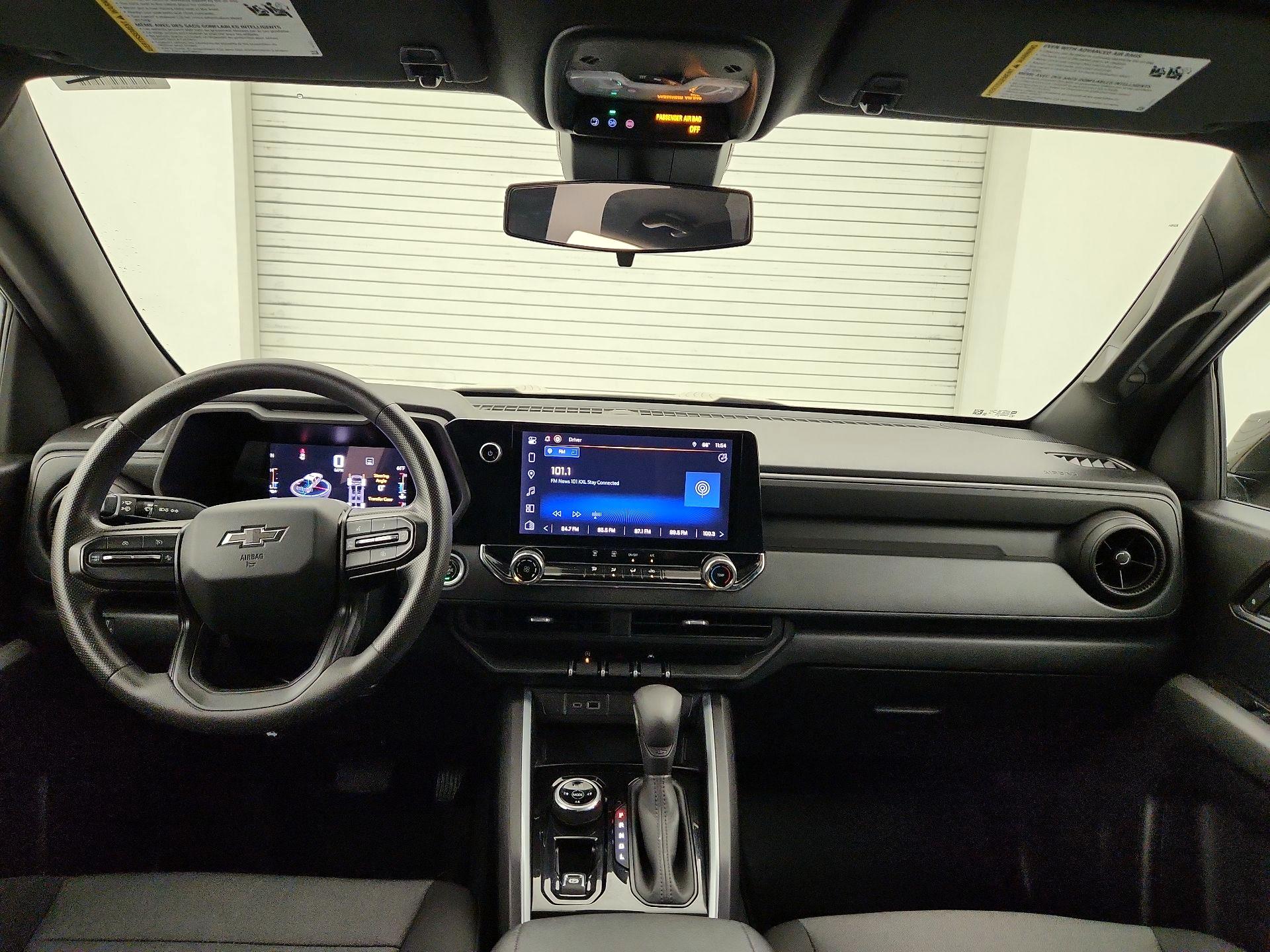 Thumbnail: 2023 Chevrolet Colorado - 9