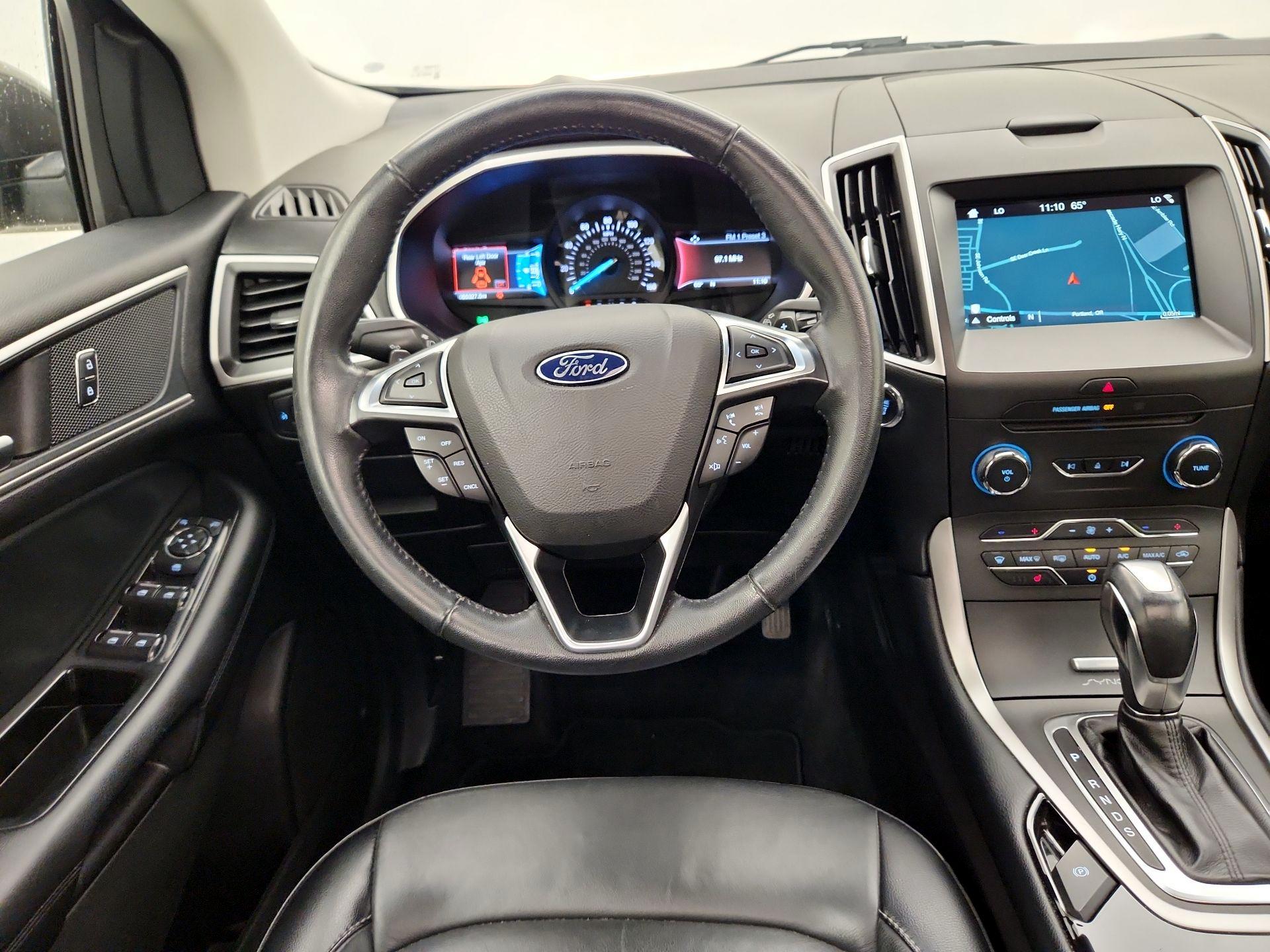 Thumbnail: 2017 Ford Edge - 10