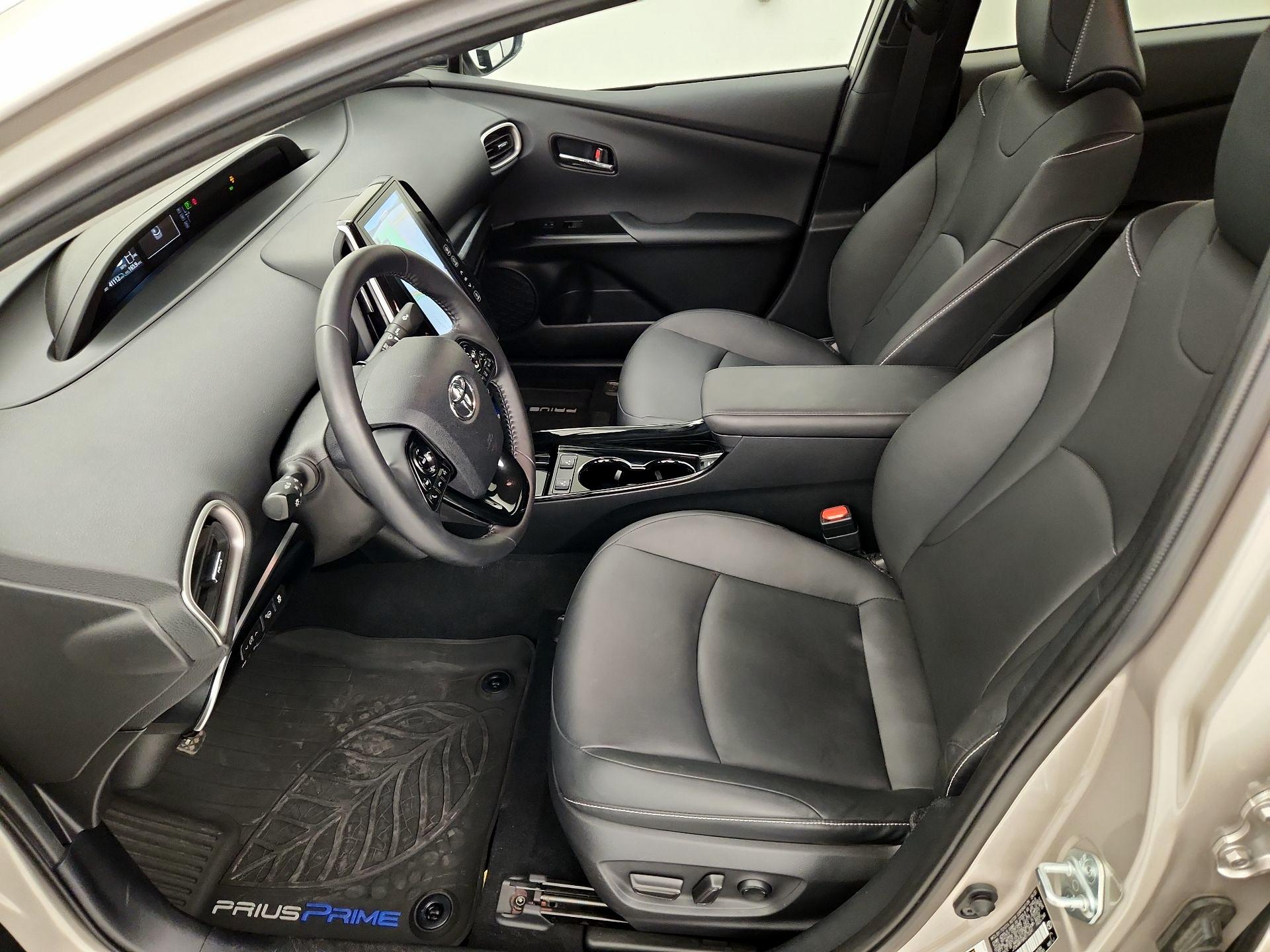 Thumbnail: 2021 Toyota Prius Prime - 11