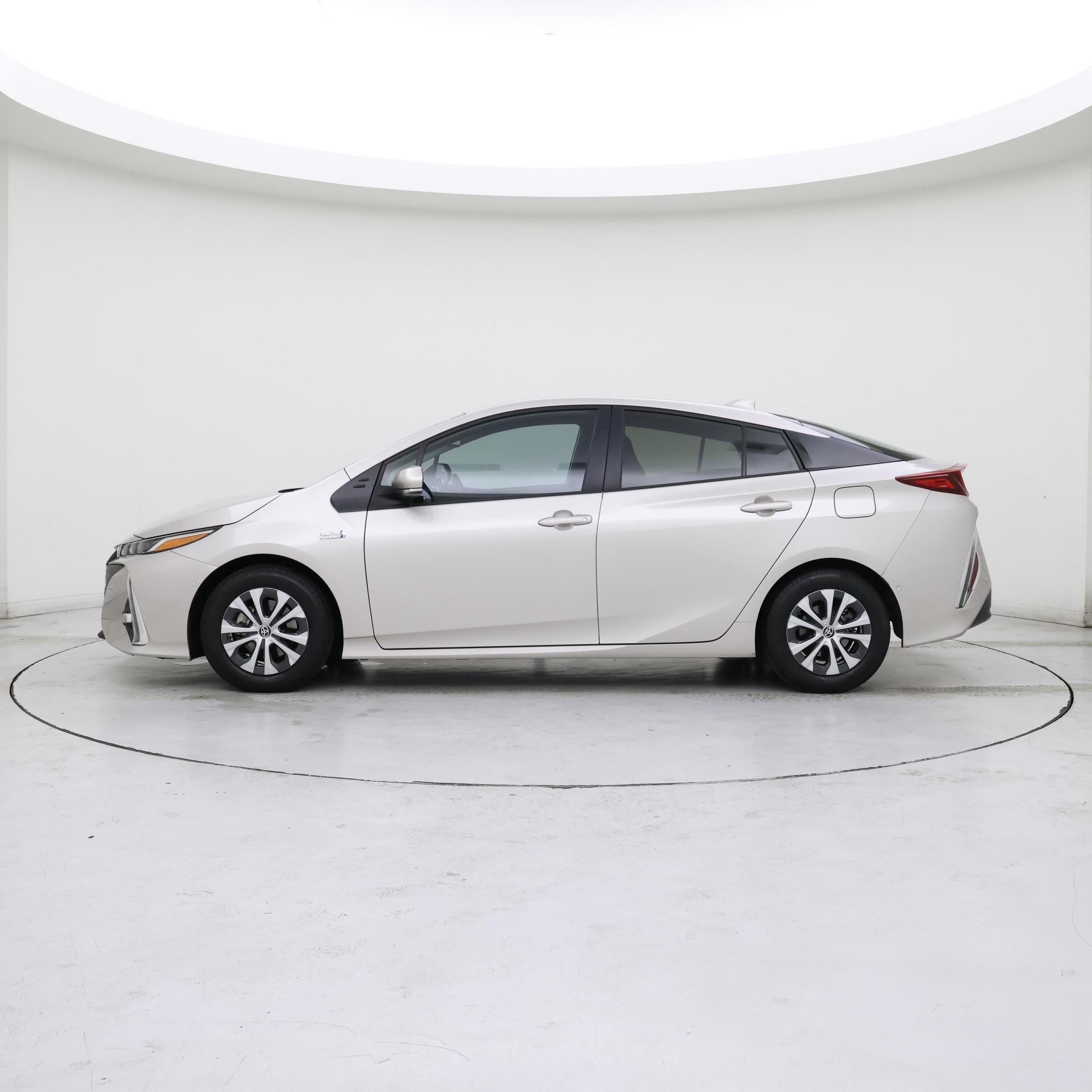 Thumbnail: 2021 Toyota Prius Prime - 3