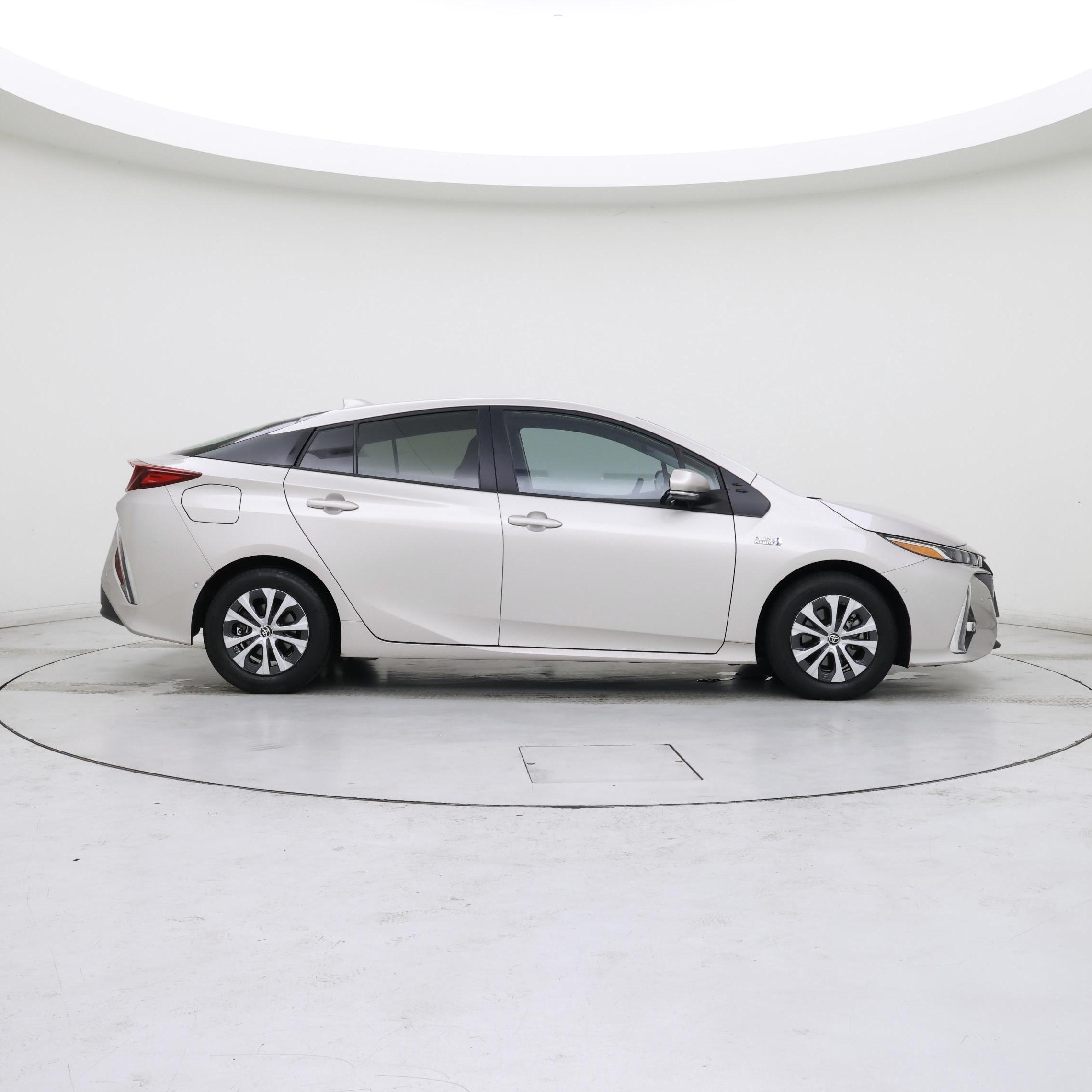 Thumbnail: 2021 Toyota Prius Prime - 7