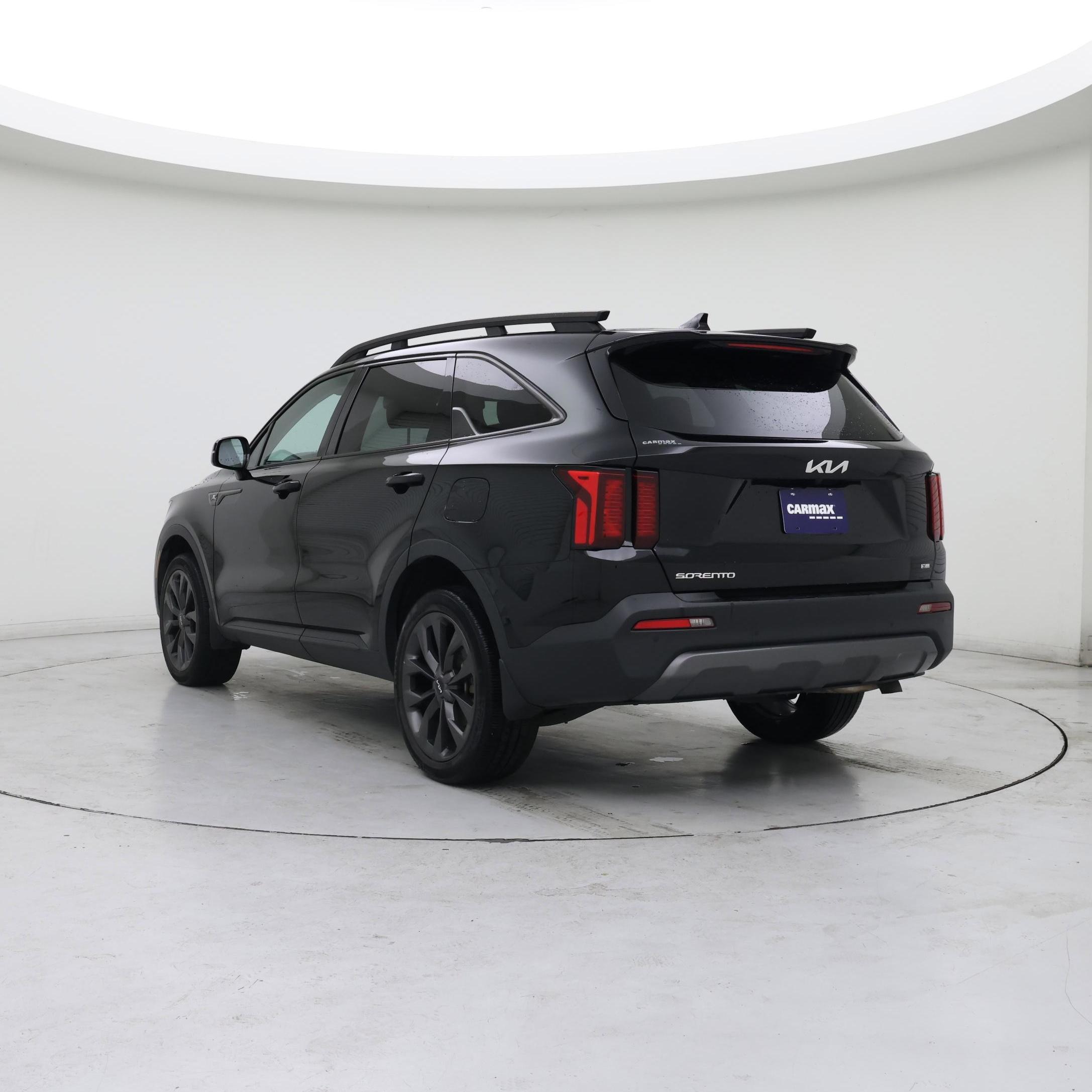 Thumbnail: 2023 Kia Sorento - 2