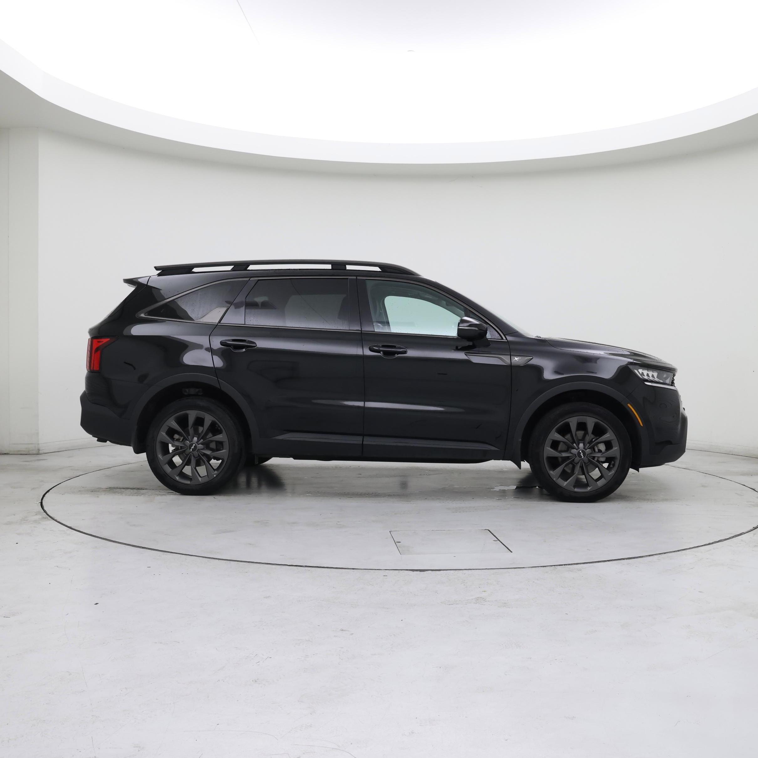 Thumbnail: 2023 Kia Sorento - 7
