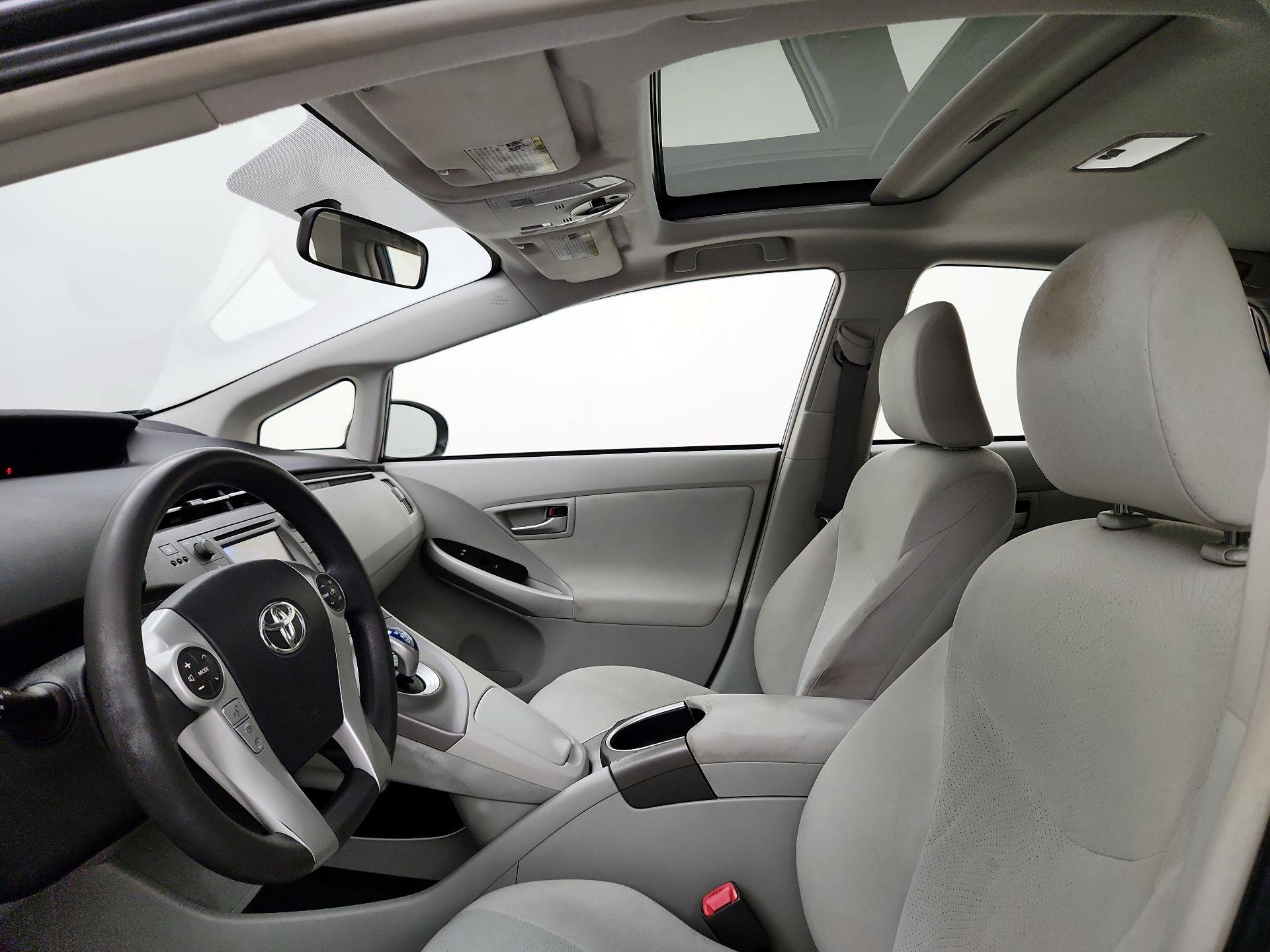 Thumbnail: 2013 Toyota Prius - 19
