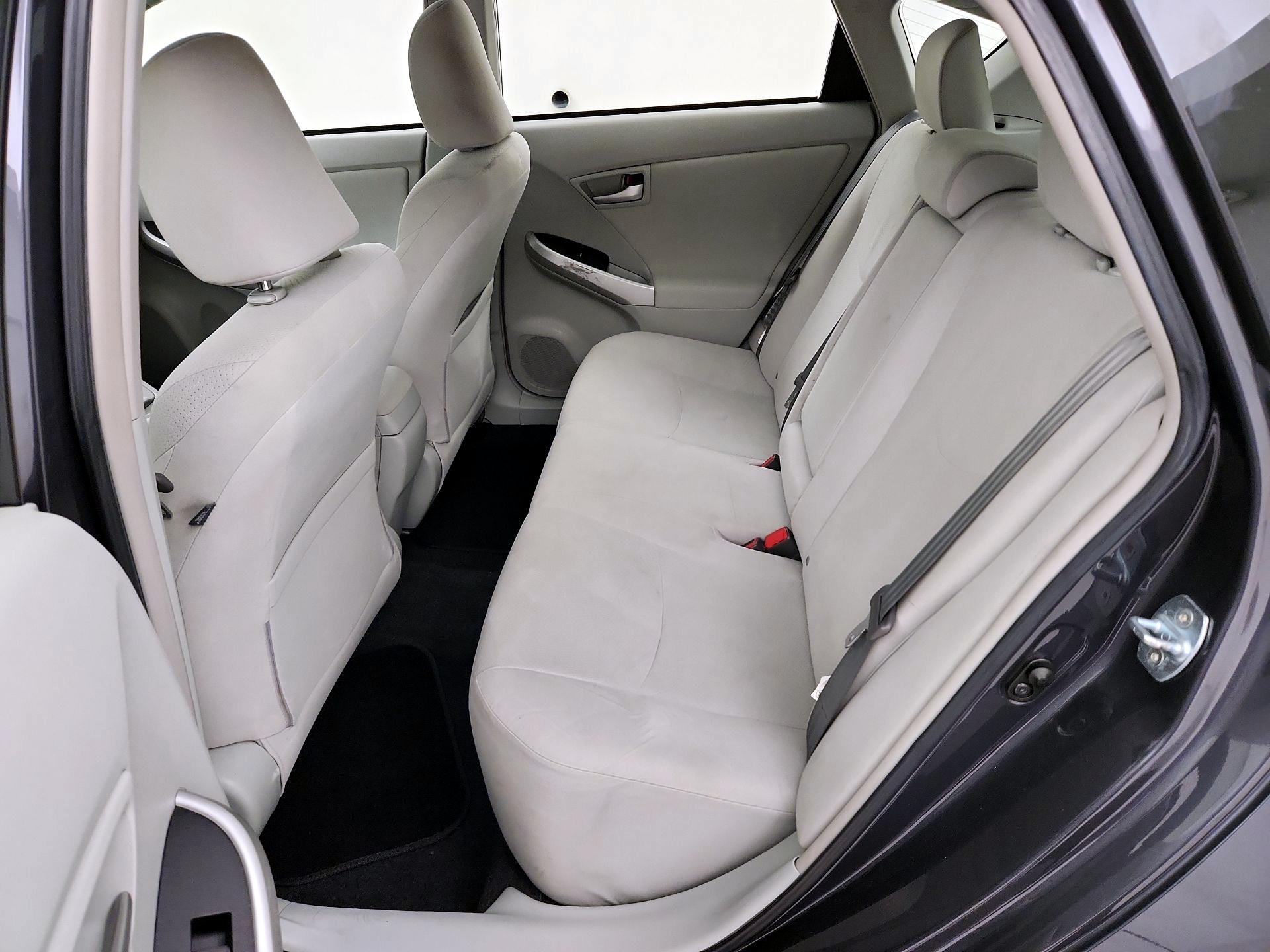 Thumbnail: 2013 Toyota Prius - 20