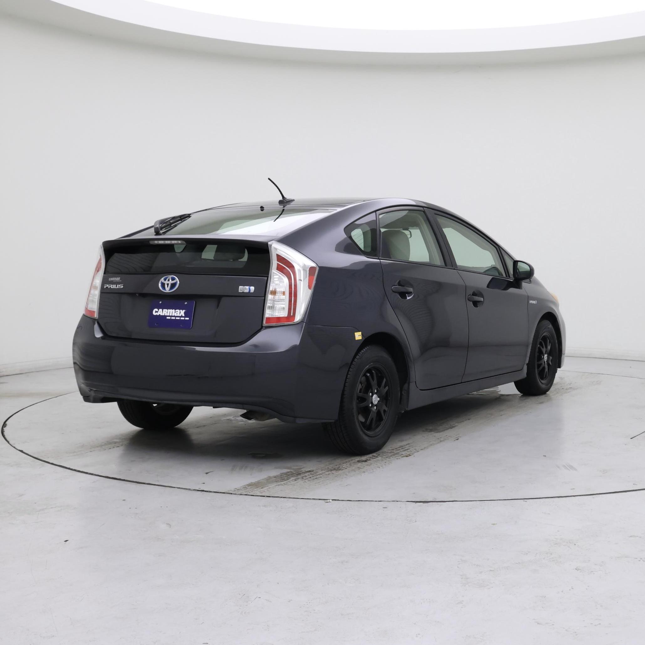Thumbnail: 2013 Toyota Prius - 8