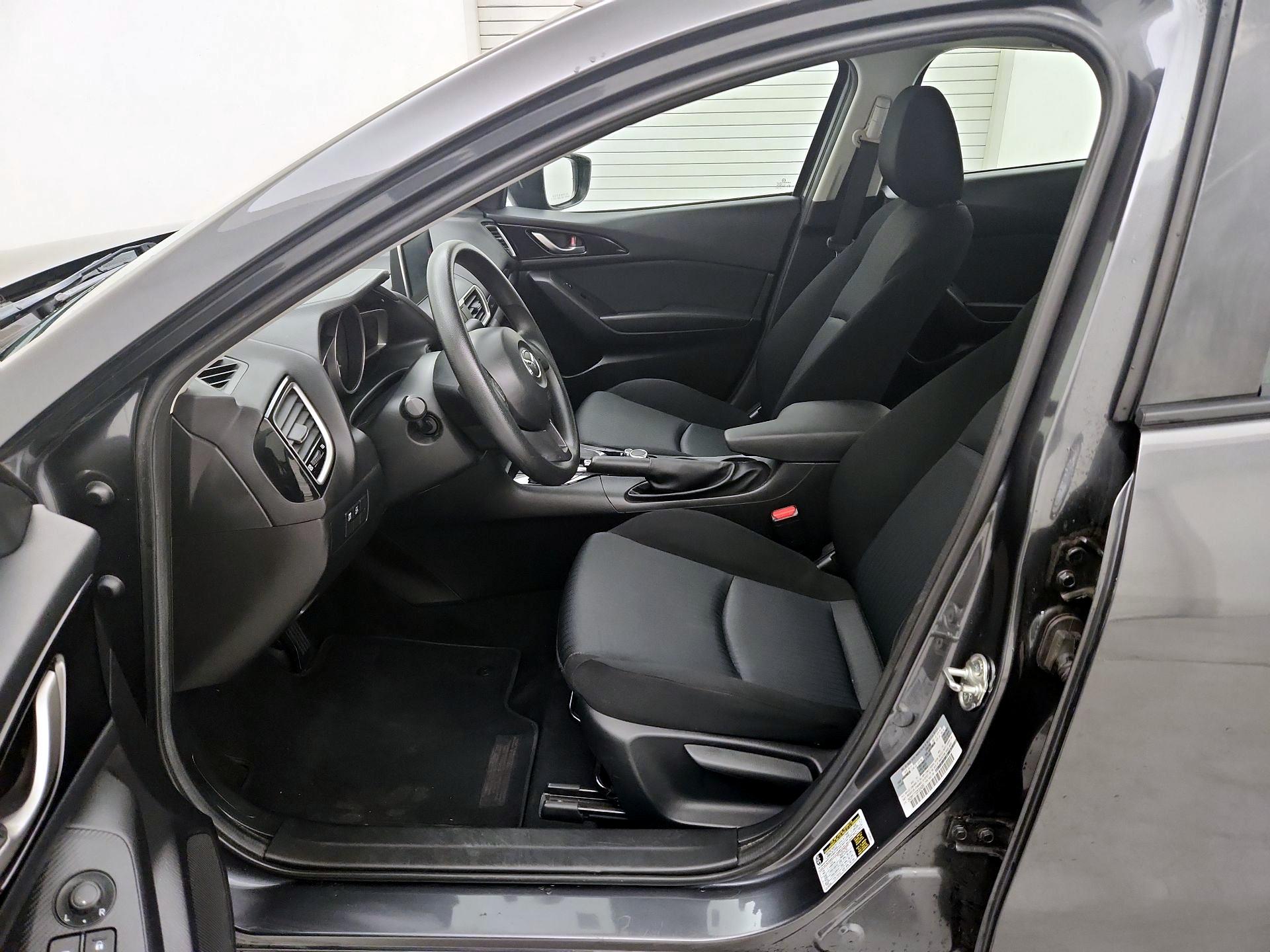 Thumbnail: 2016 Mazda Mazda3 - 11