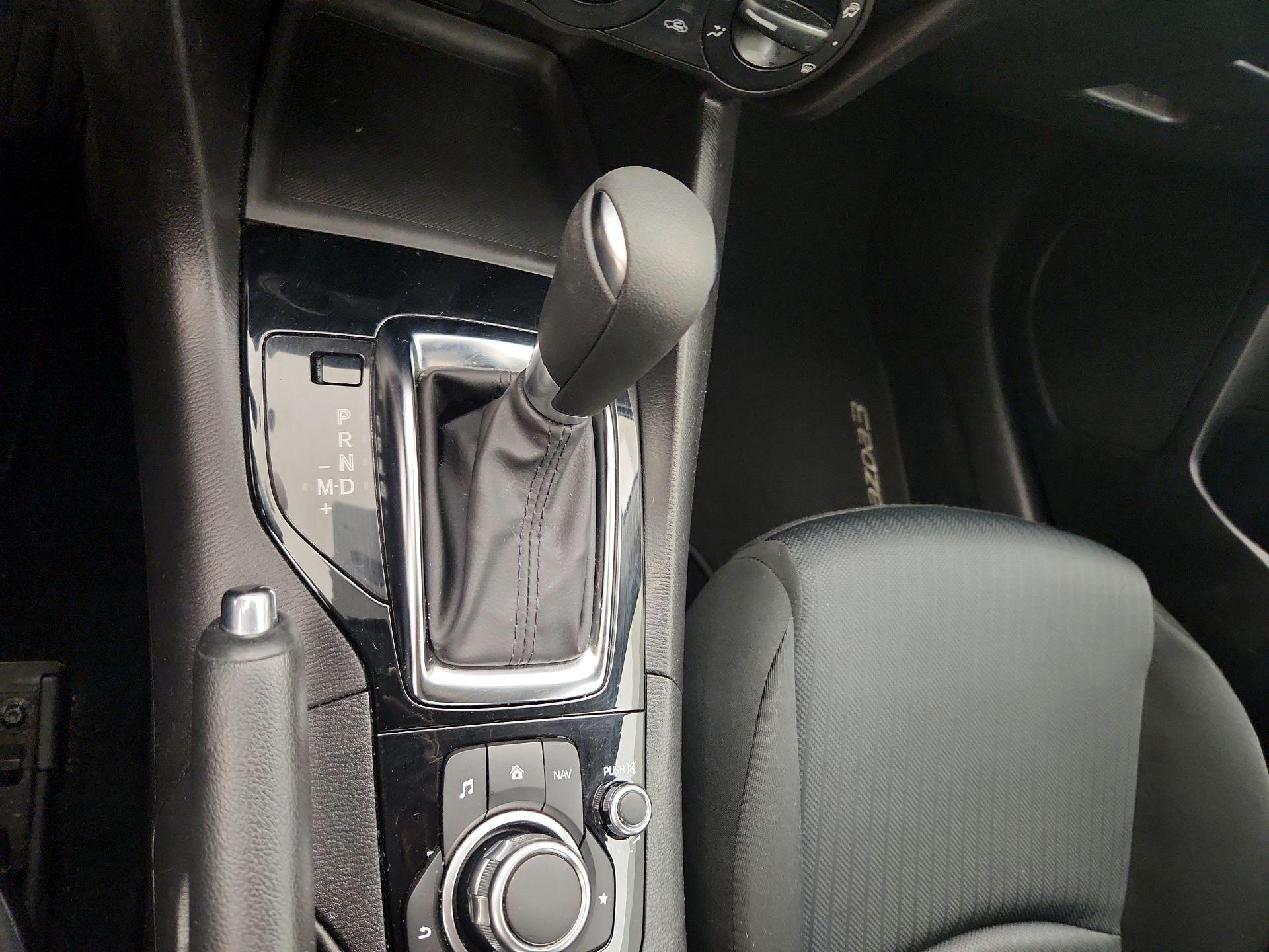 Thumbnail: 2016 Mazda Mazda3 - 17