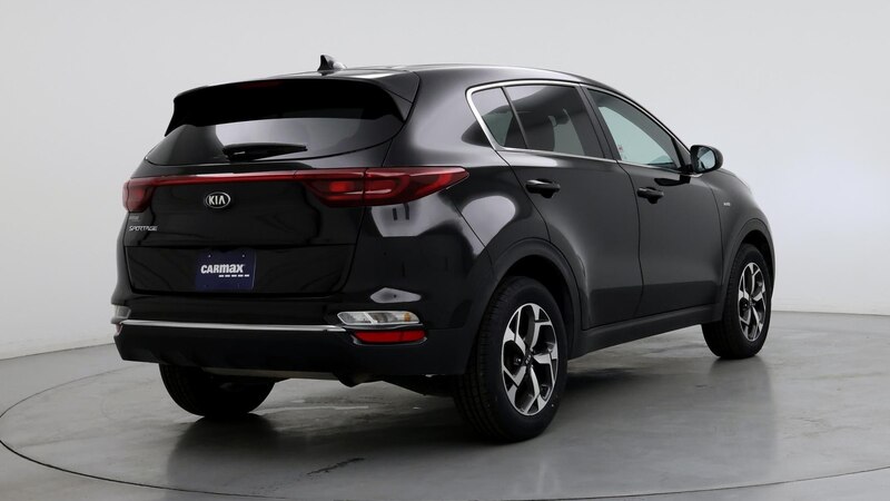 2022 Kia Sportage LX 8