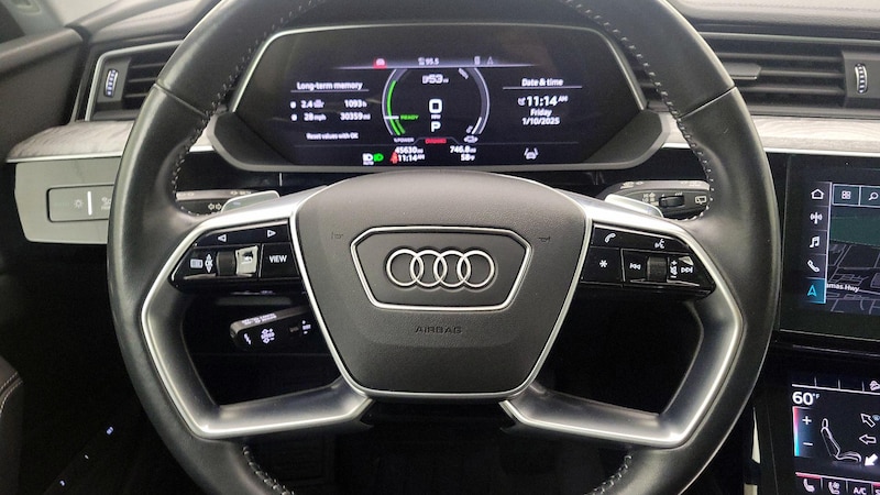 2021 Audi e-tron Prestige 10