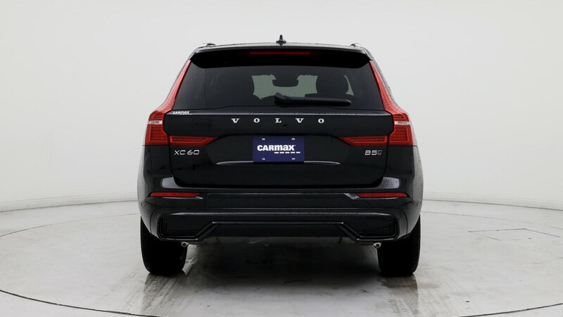 2024 Volvo XC60 B5 Core 6