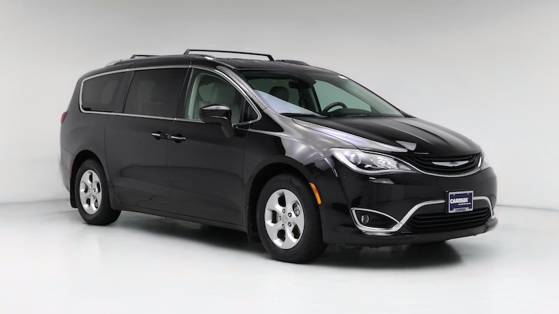 2018 Chrysler Pacifica Hybrid Touring L Hero Image