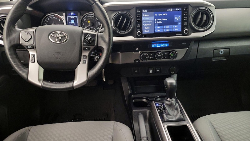 2022 Toyota Tacoma SR5 9