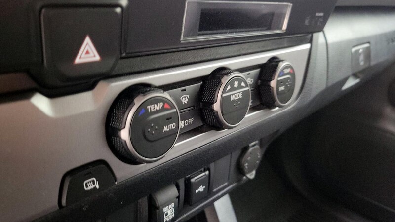 2022 Toyota Tacoma SR5 16