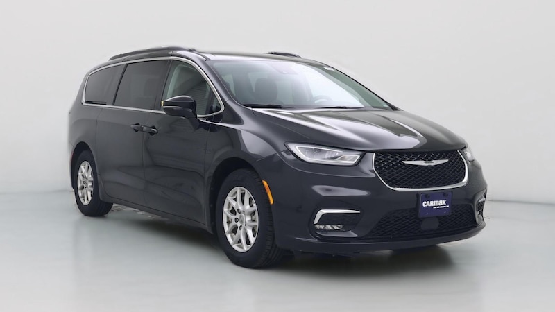 2022 Chrysler Pacifica Touring L Hero Image