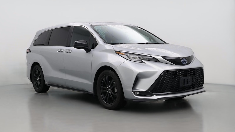 2021 Toyota Sienna XSE Hero Image