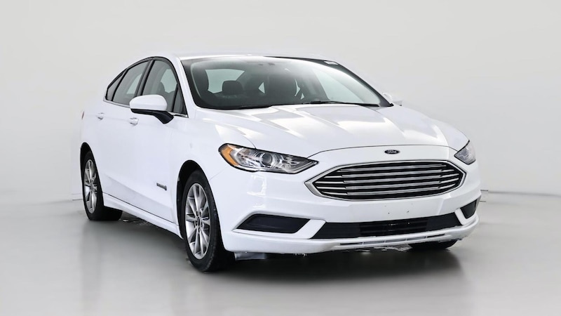 2017 Ford Fusion SE Hero Image