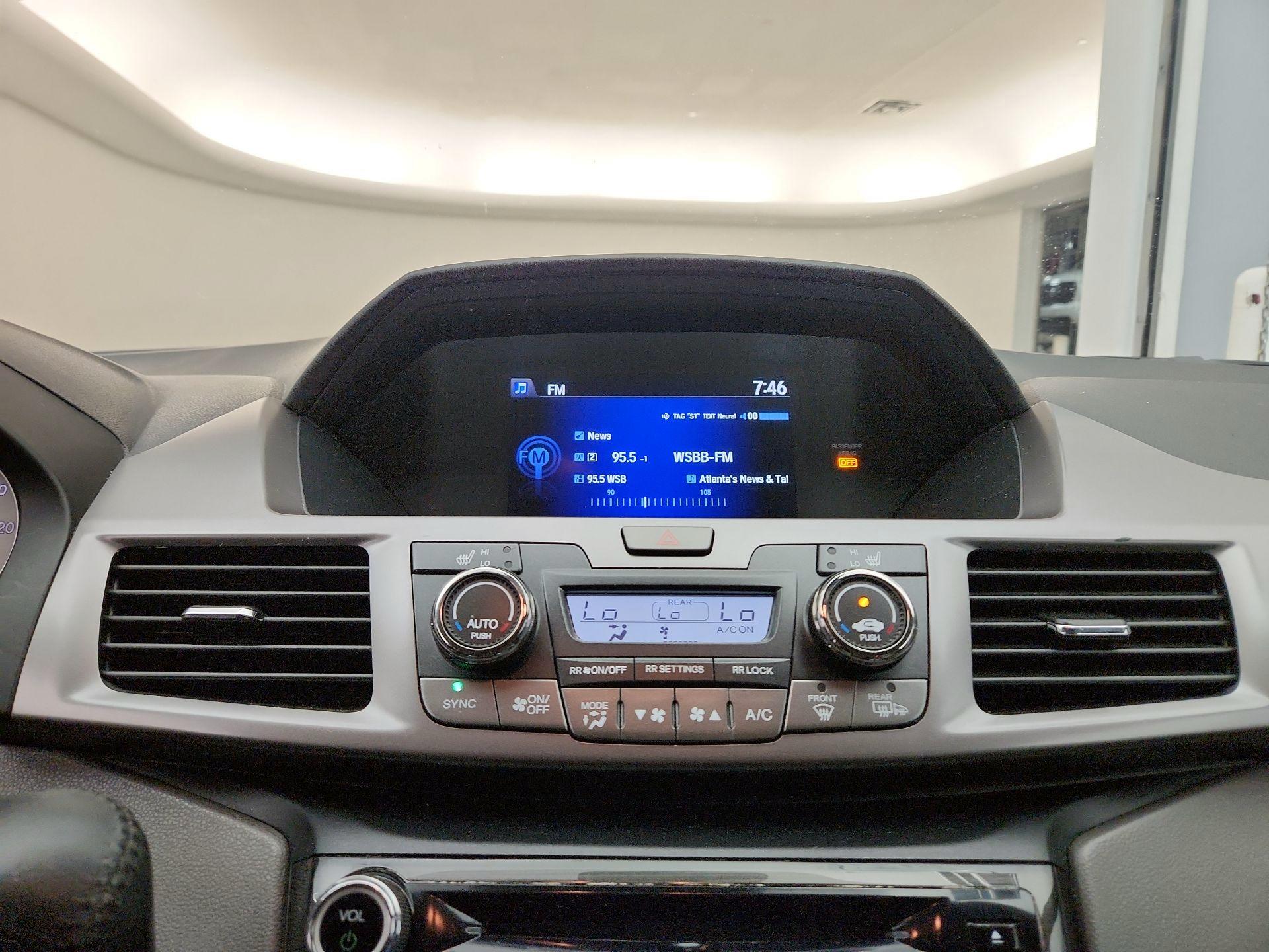 Thumbnail: 2015 Honda Odyssey - 15