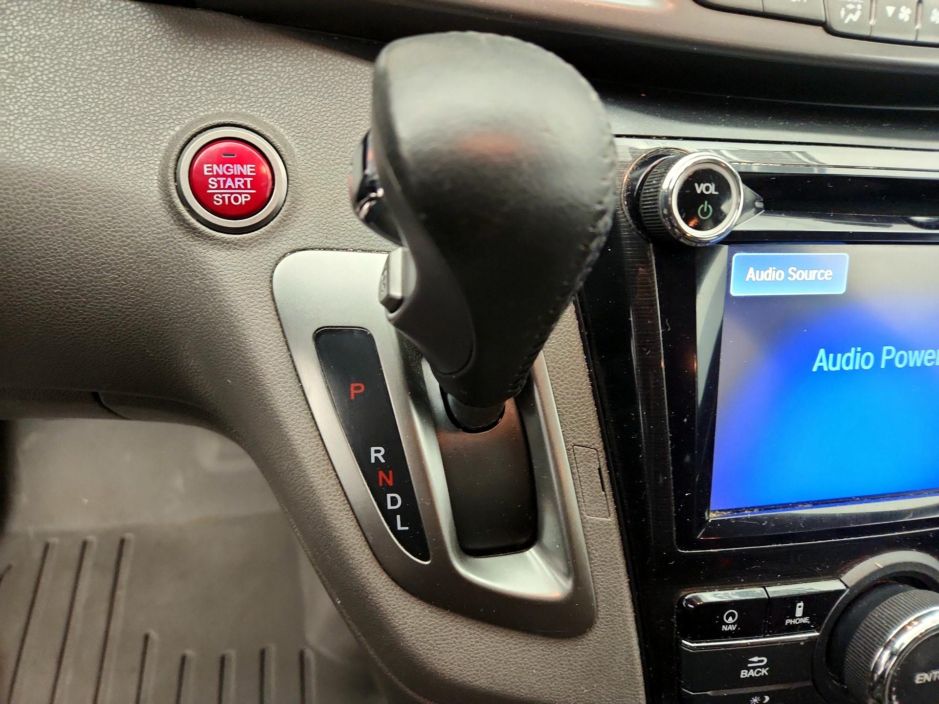 Thumbnail: 2015 Honda Odyssey - 17