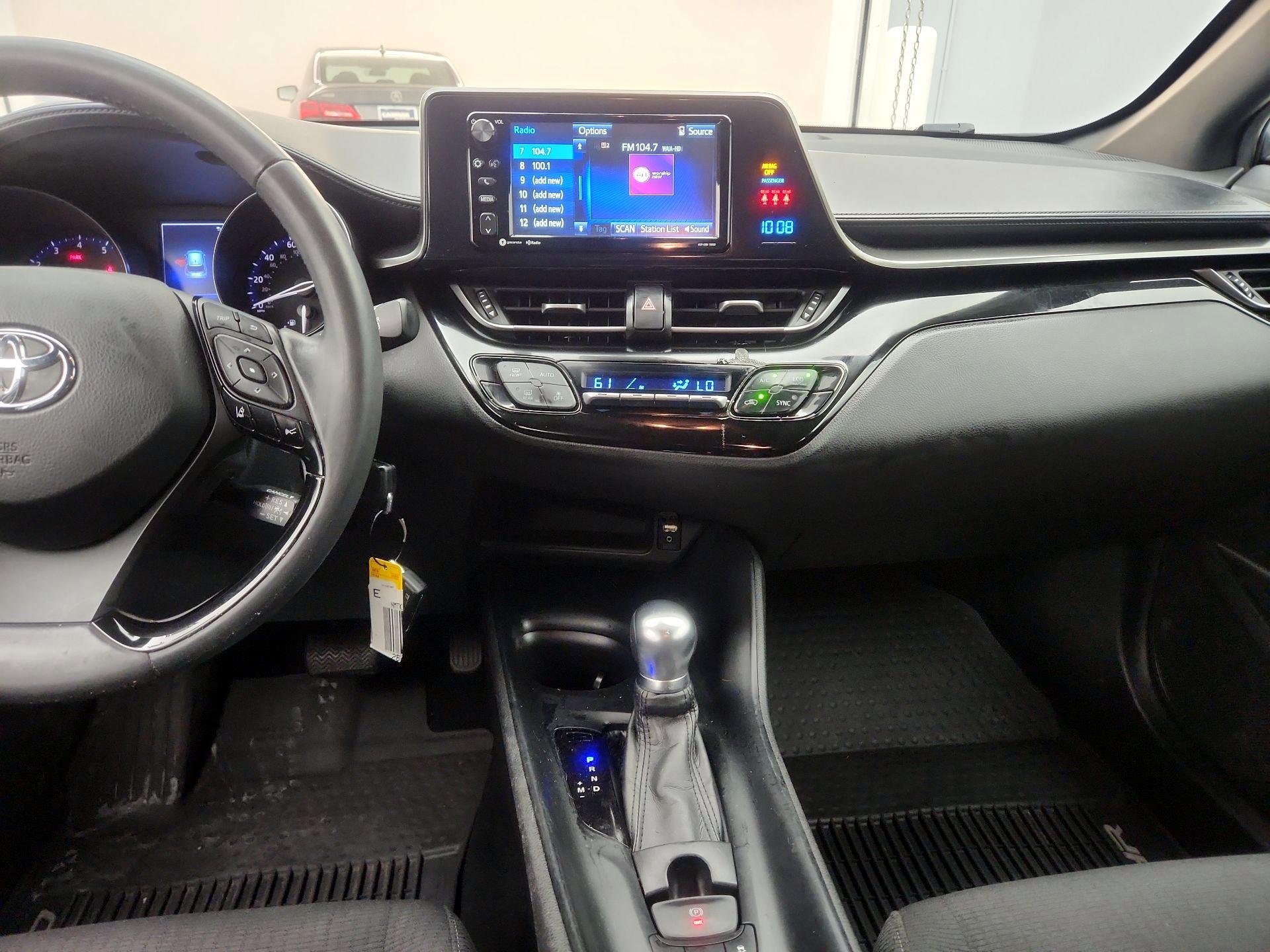 Thumbnail: 2018 Toyota C-HR - 9