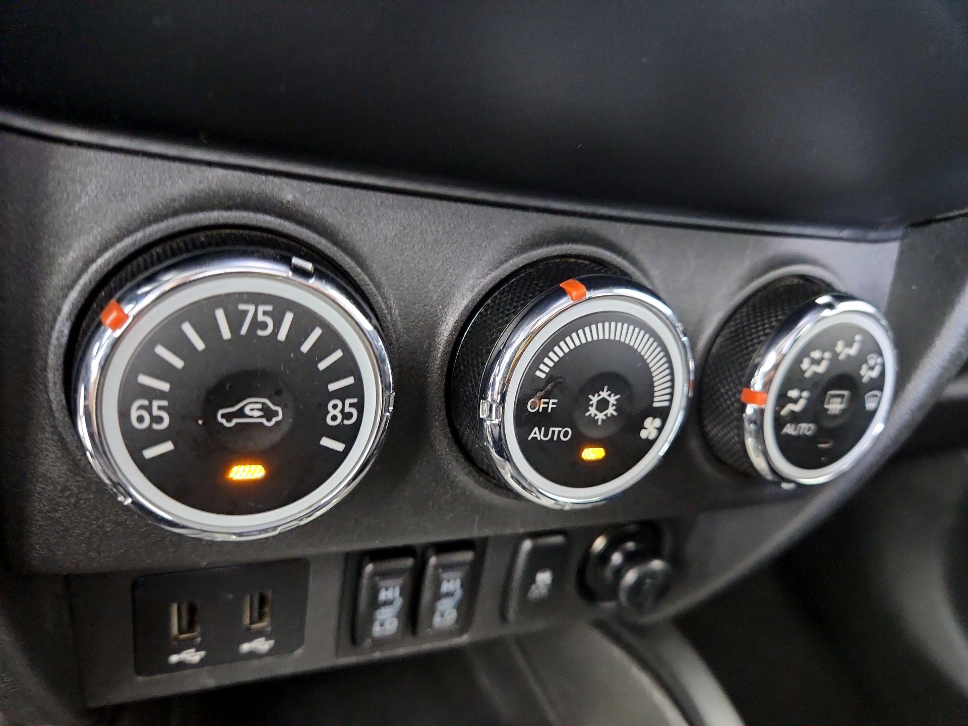 Thumbnail: 2019 Mitsubishi Outlander Sport - 15