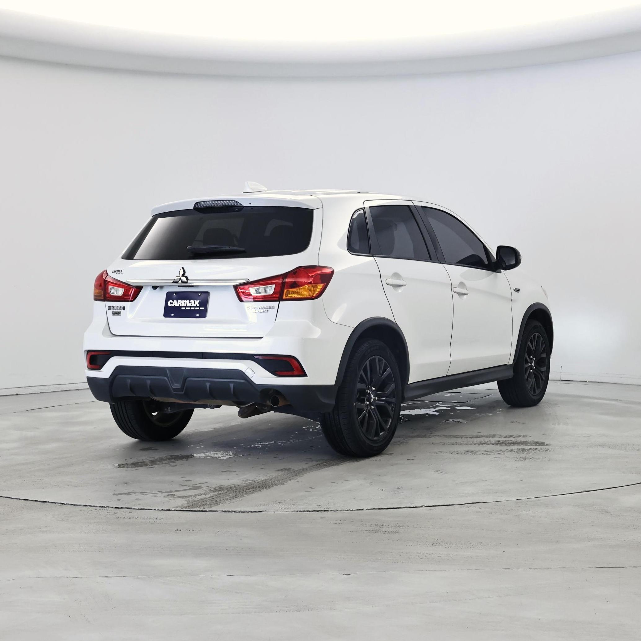 Thumbnail: 2019 Mitsubishi Outlander Sport - 8