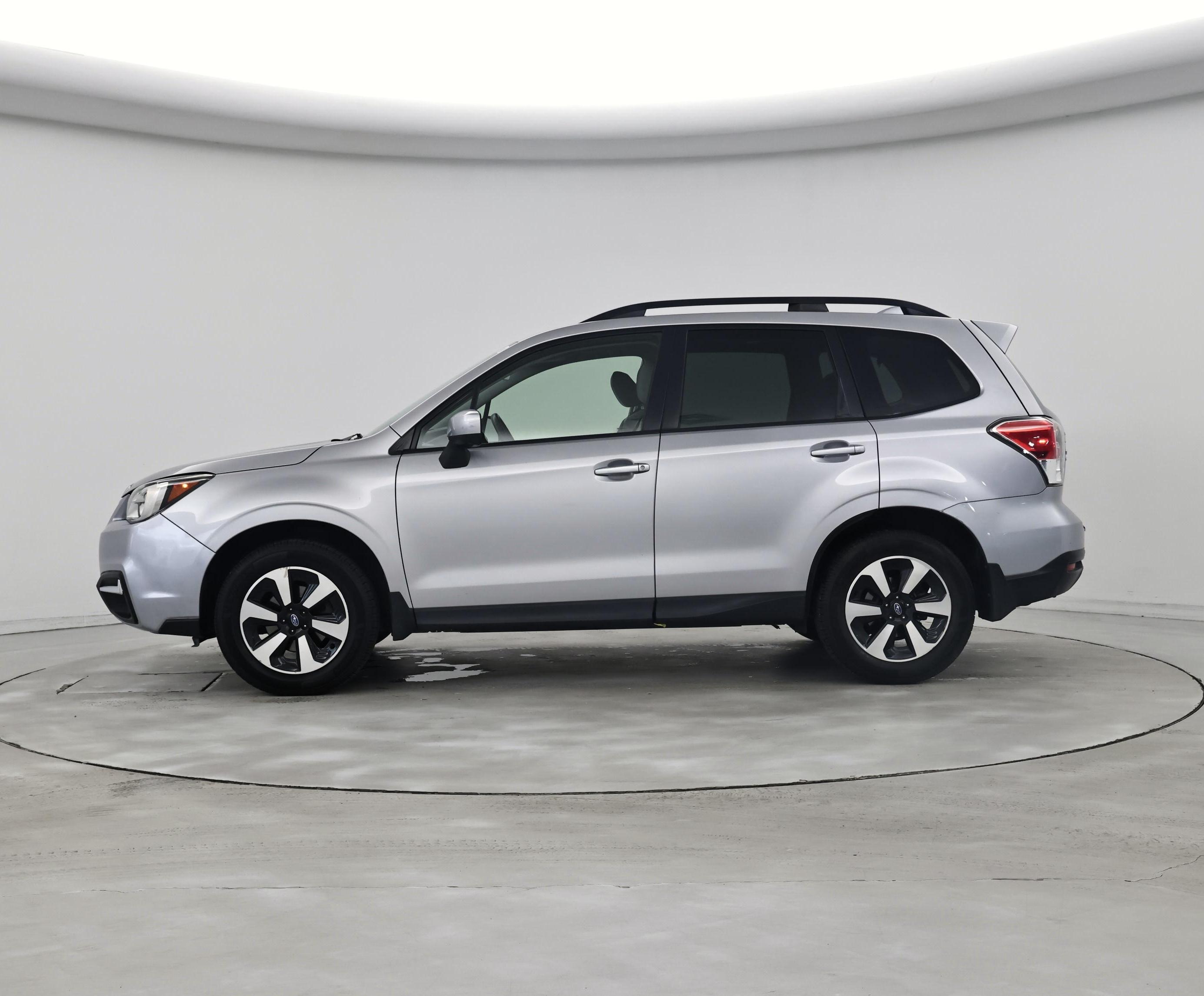 Thumbnail: 2018 Subaru Forester - 3