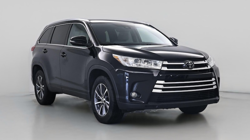 2019 Toyota Highlander XLE Hero Image
