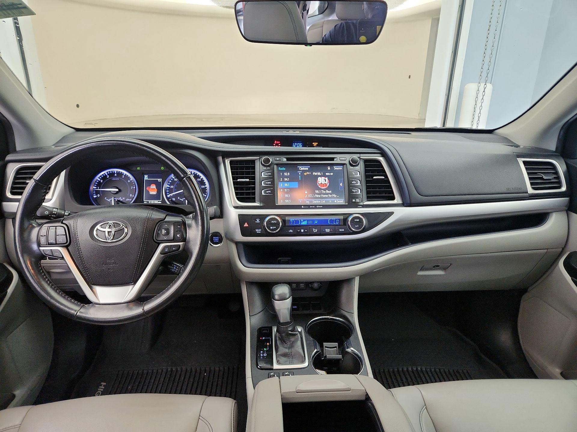 Thumbnail: 2019 Toyota Highlander - 9