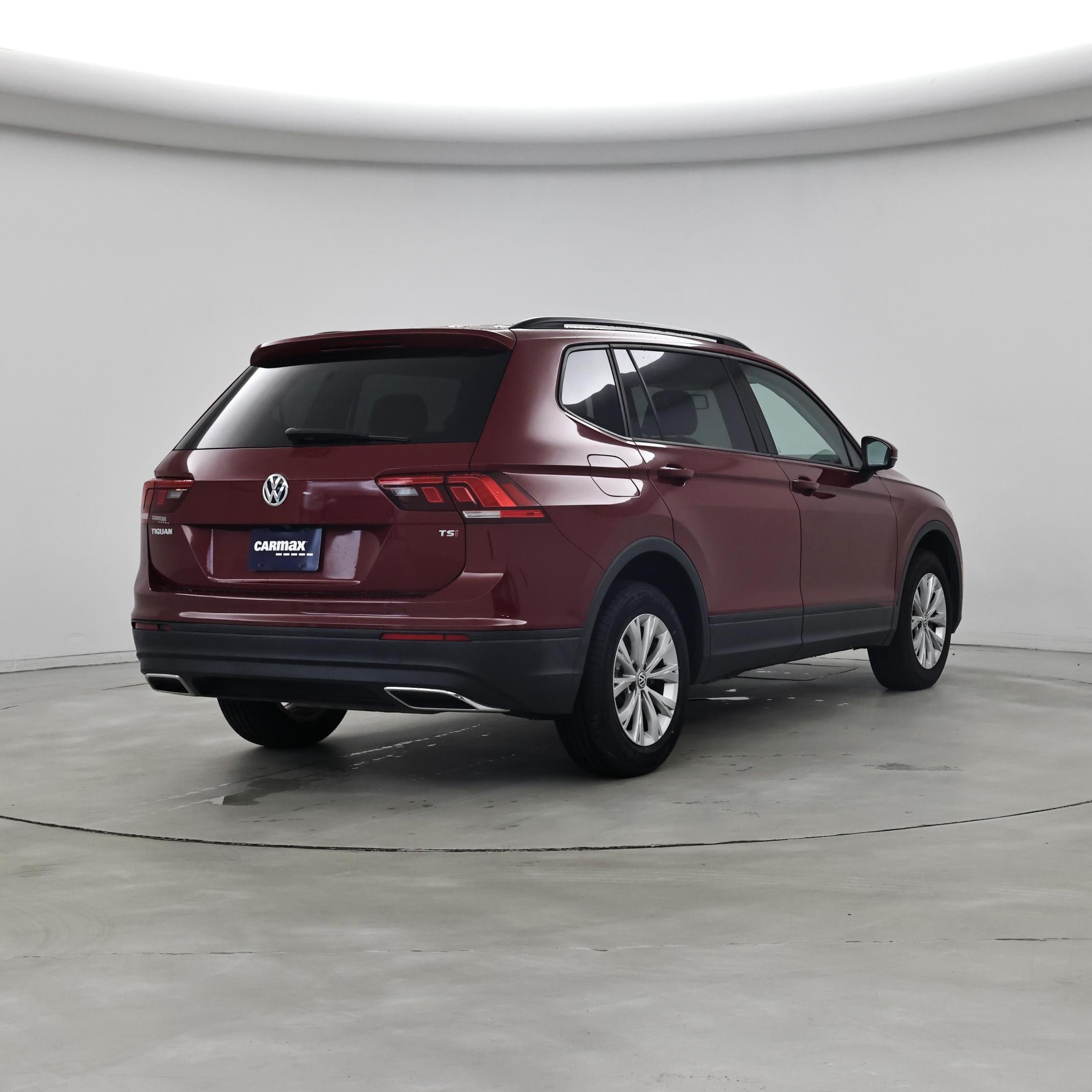 Thumbnail: 2018 Volkswagen Tiguan - 8