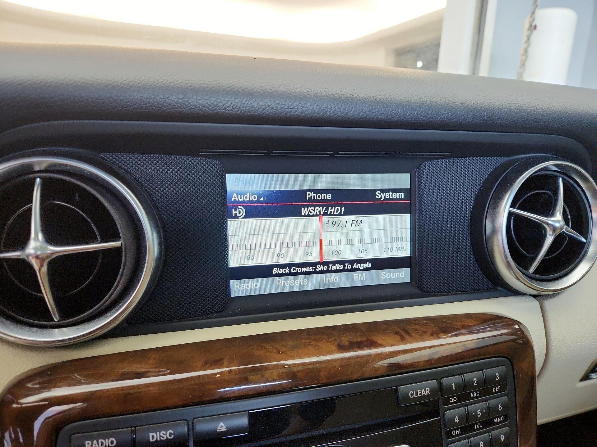 Thumbnail: 2014 Mercedes-Benz SLK - 14