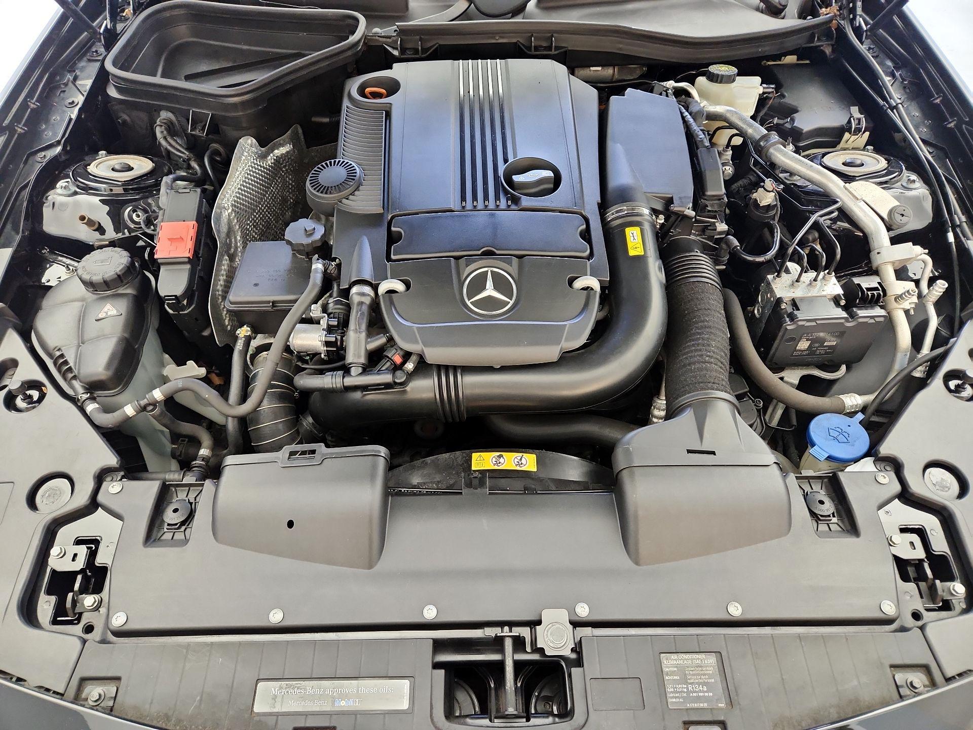 Thumbnail: 2014 Mercedes-Benz SLK - 18